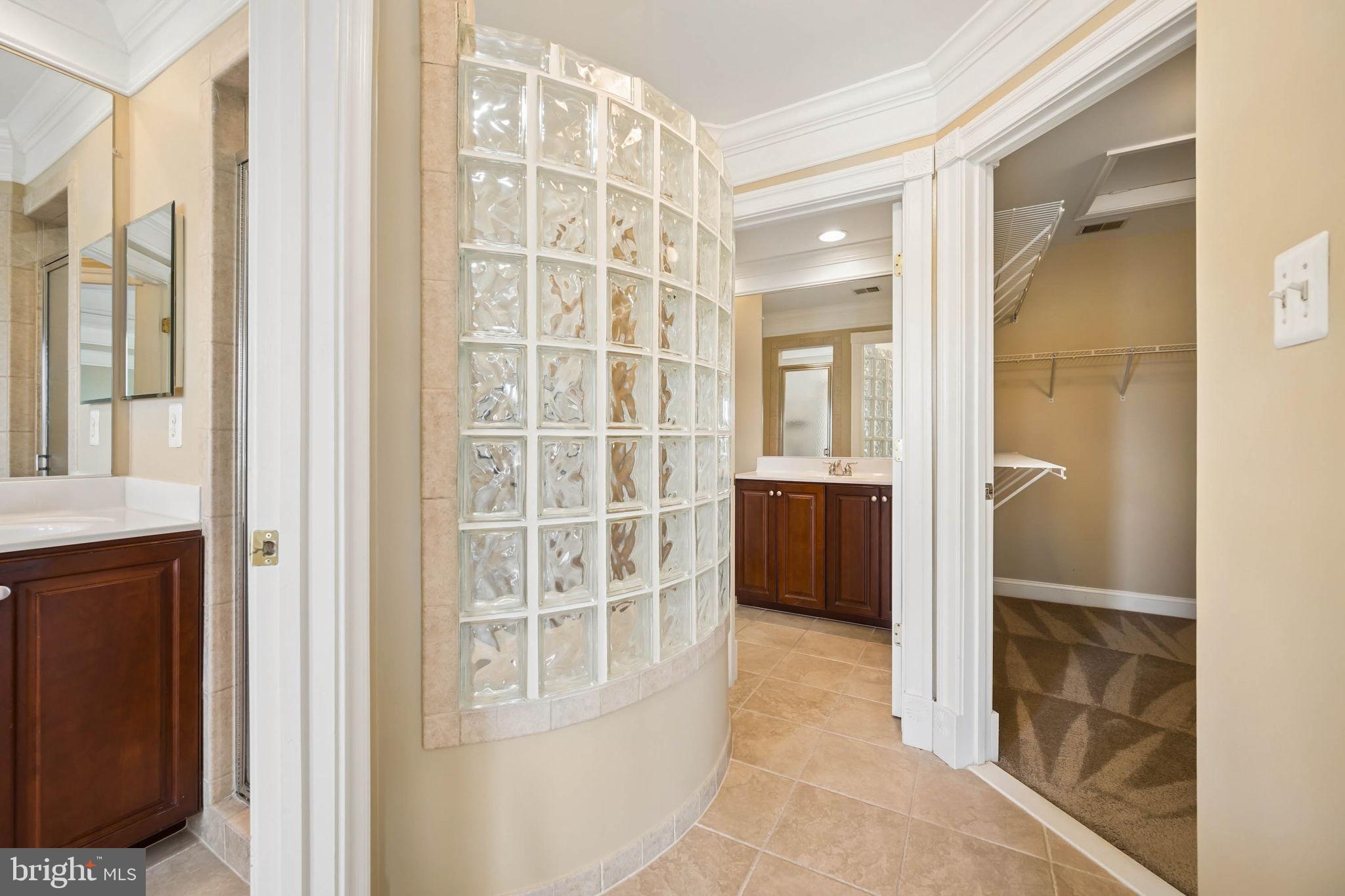 STONE LAKE - Residential