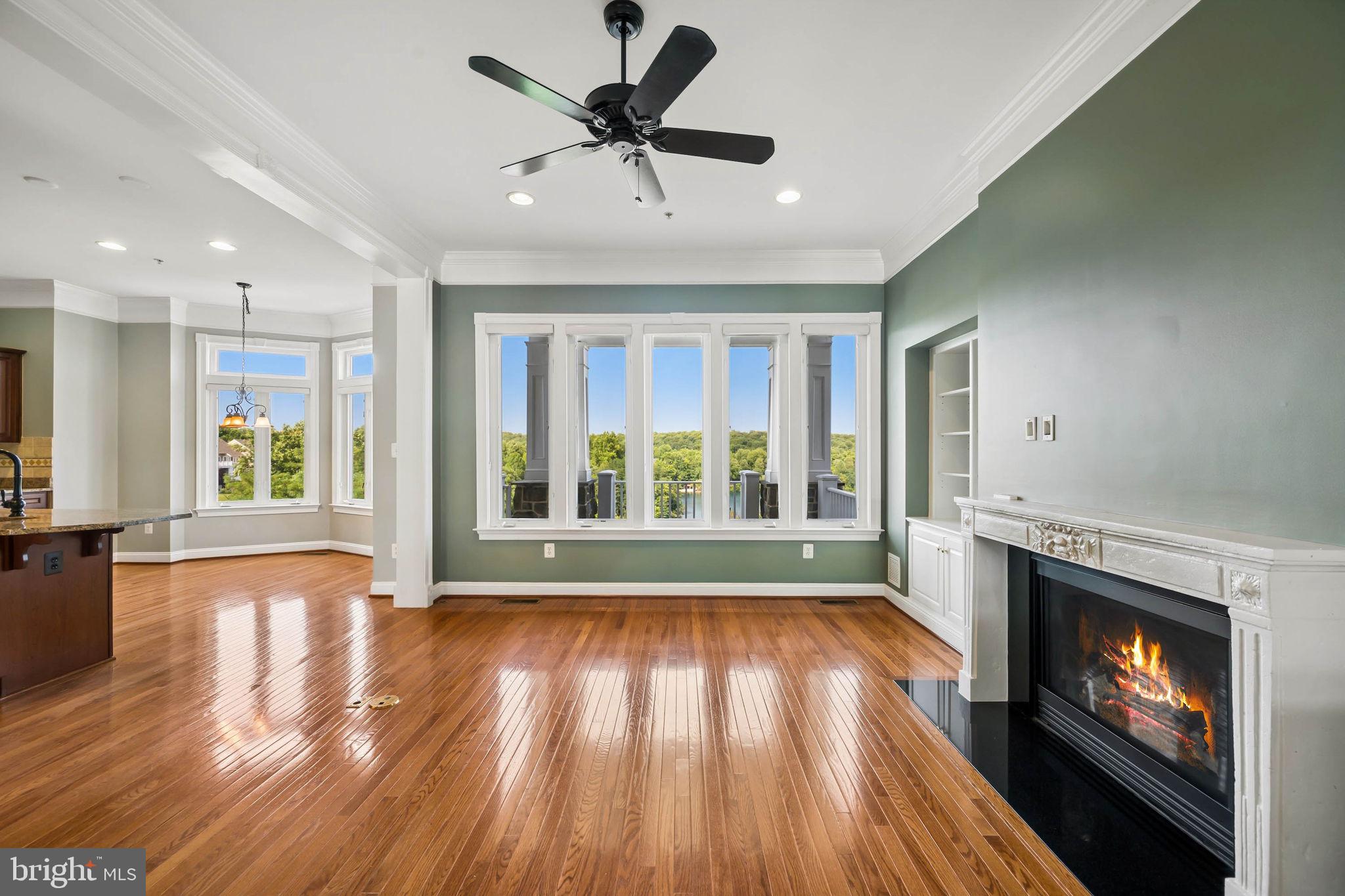 STONE LAKE - Residential