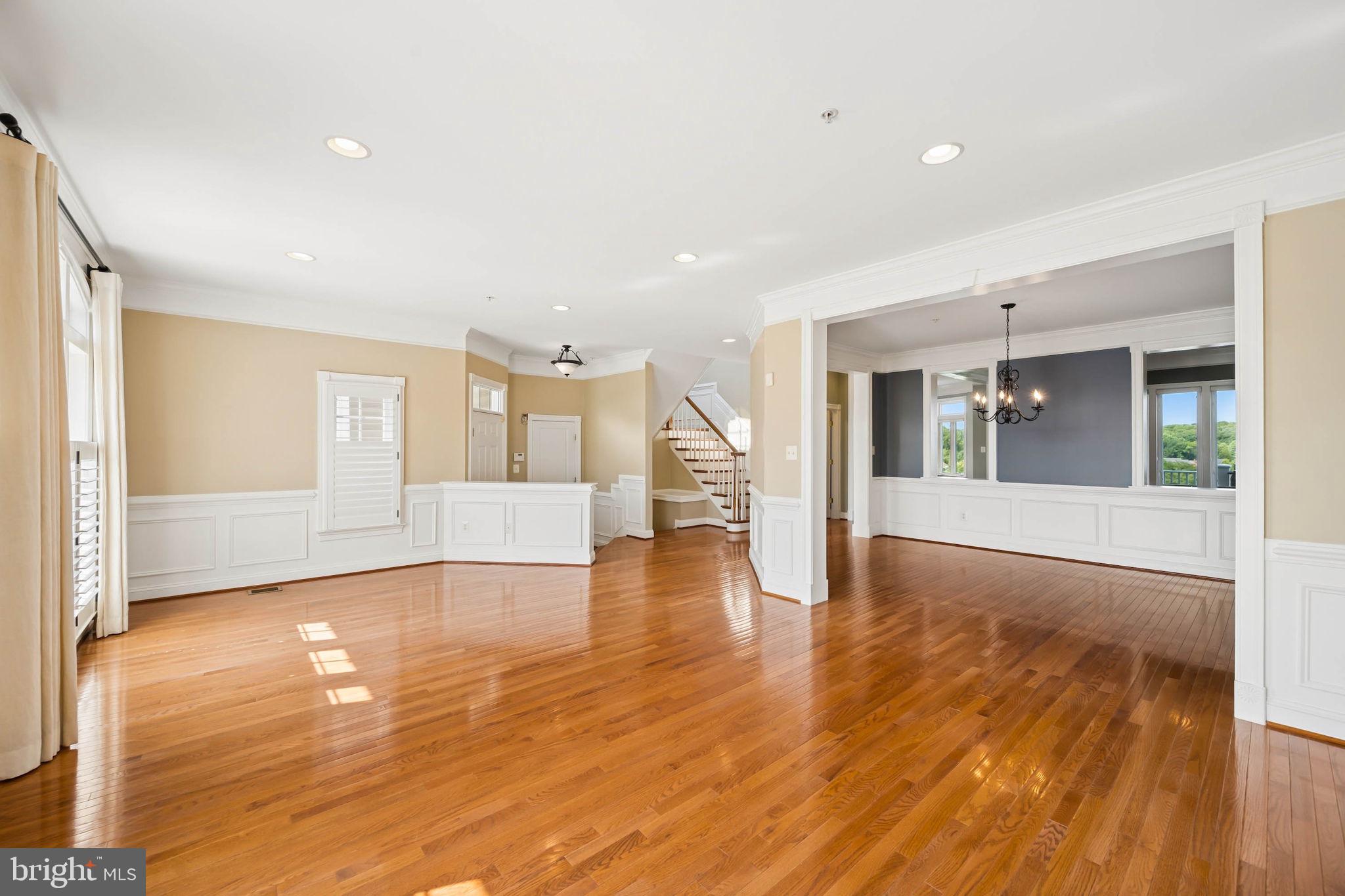 STONE LAKE - Residential