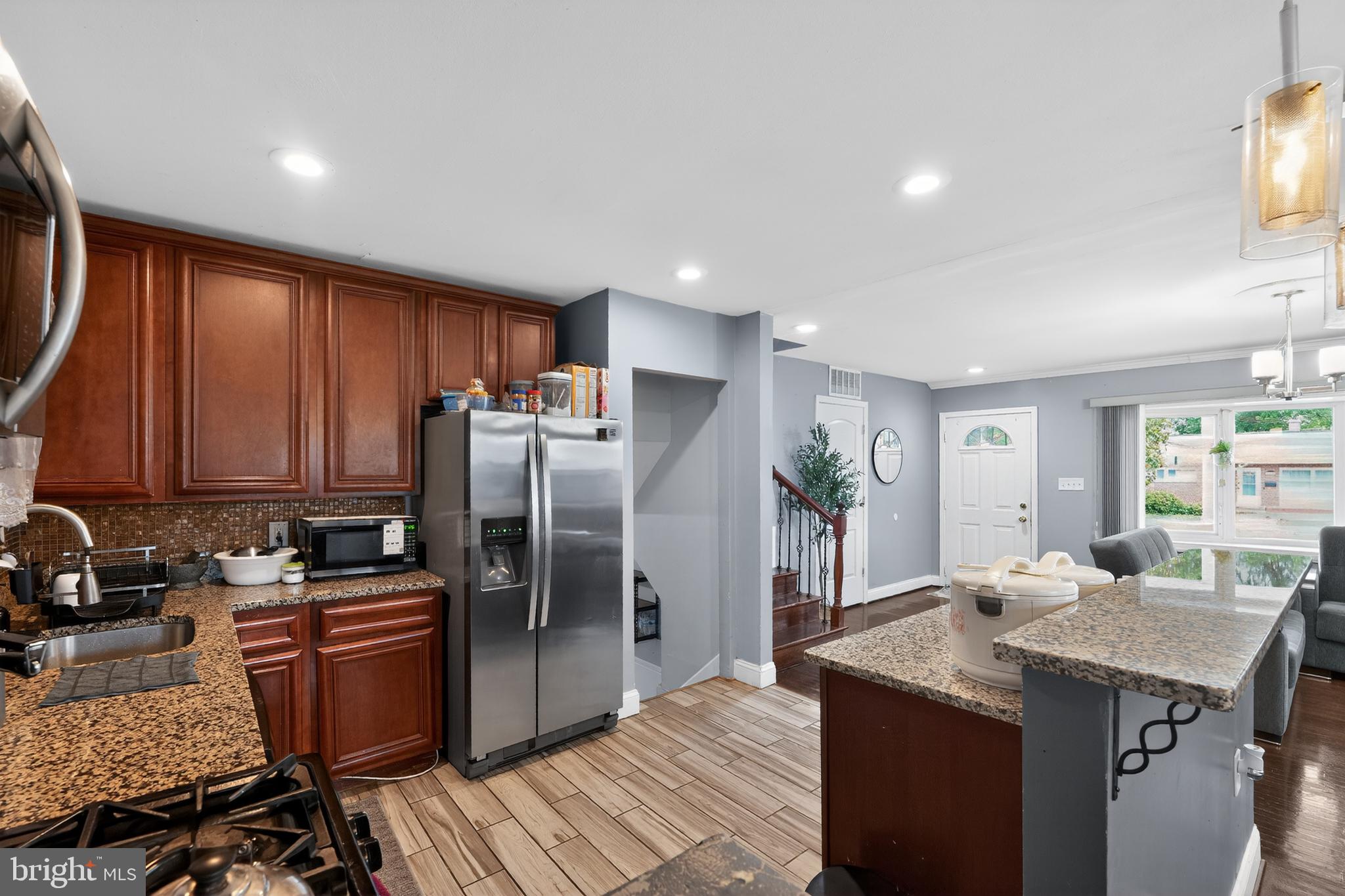 CATONSVILLE MANOR - Residential