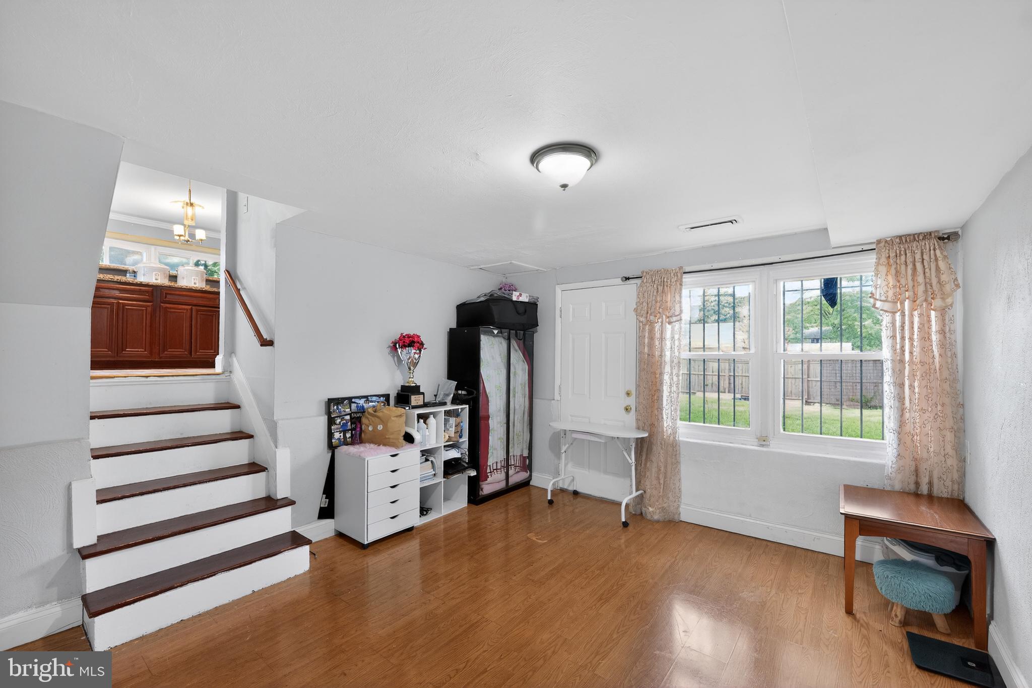 CATONSVILLE MANOR - Residential