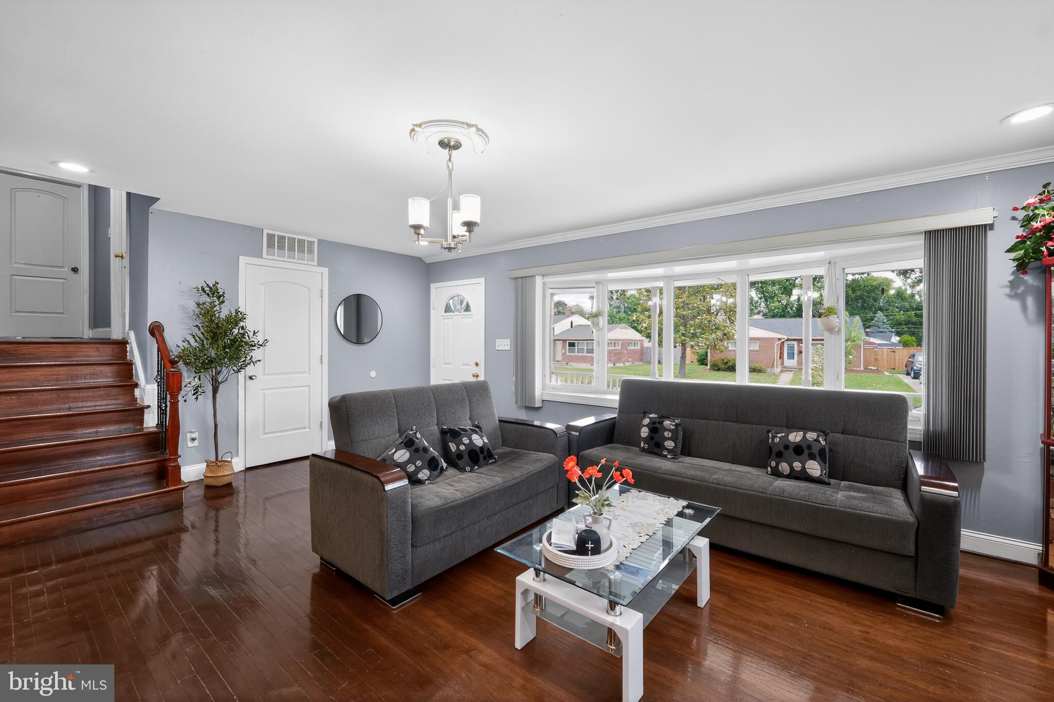 CATONSVILLE MANOR - Residential