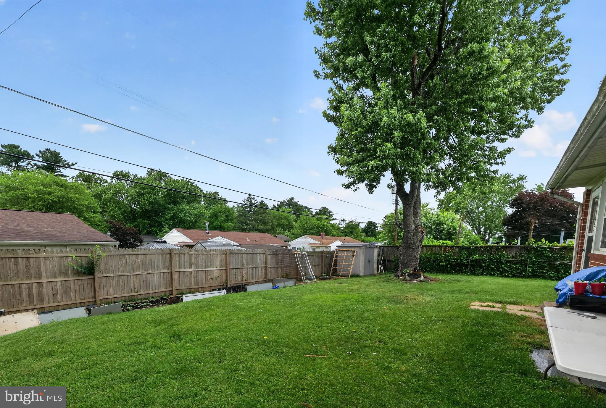 CATONSVILLE MANOR - Residential
