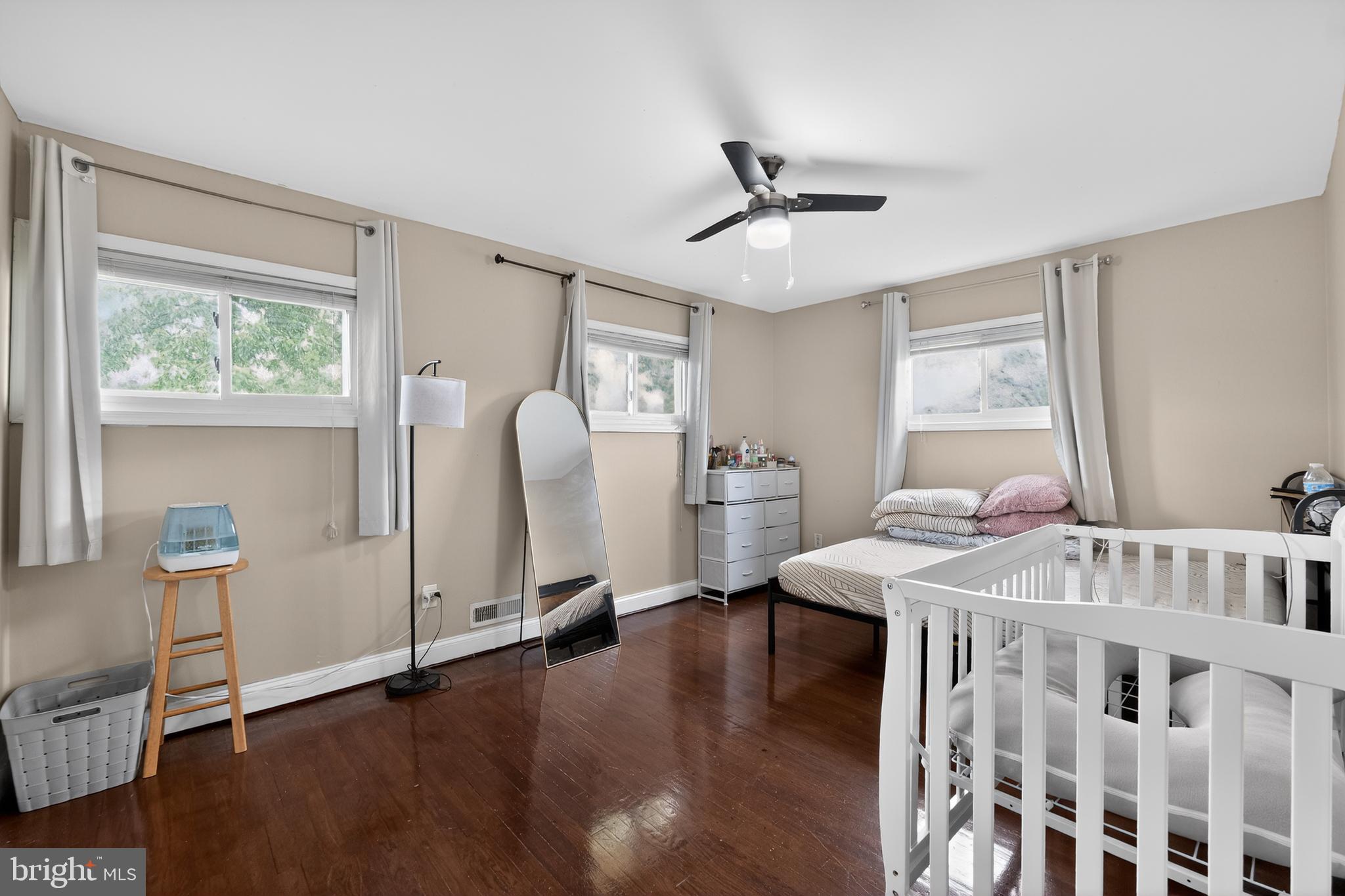 CATONSVILLE MANOR - Residential