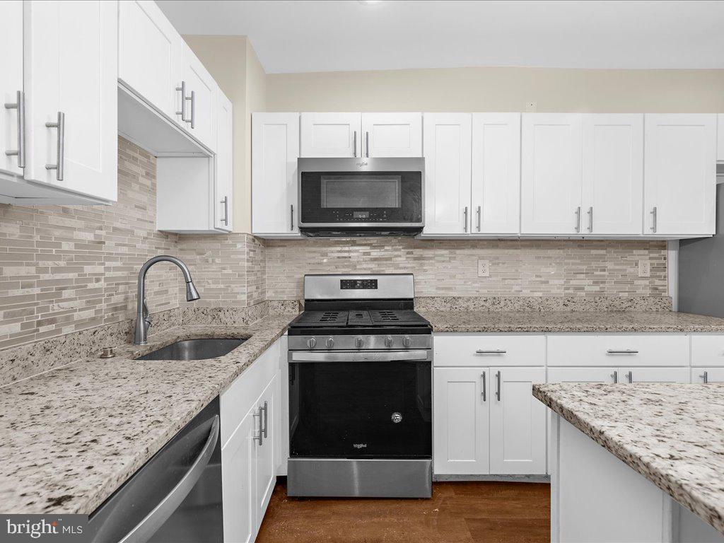 STATION EAST - Residential