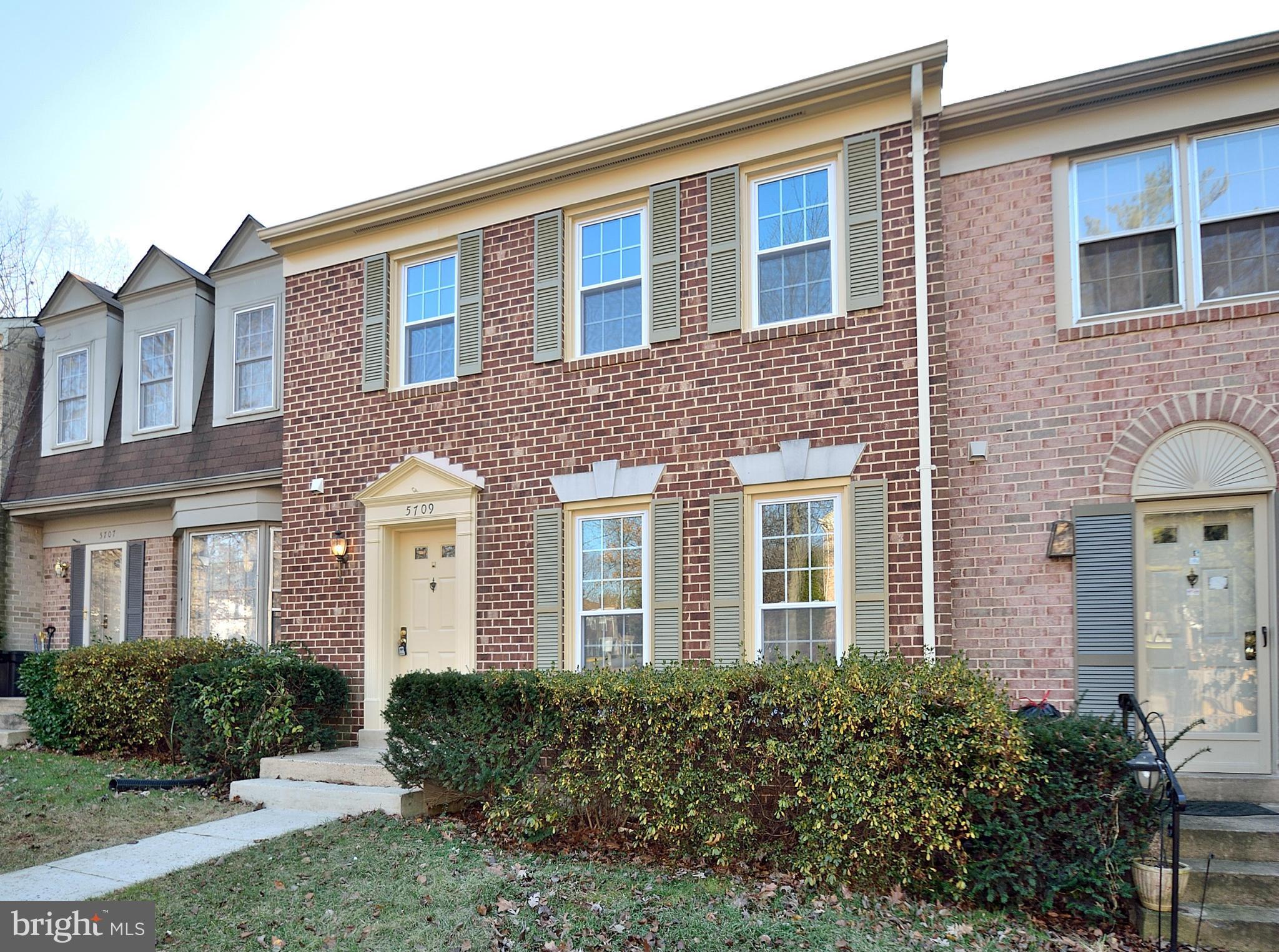 CROWNLEIGH - Residential