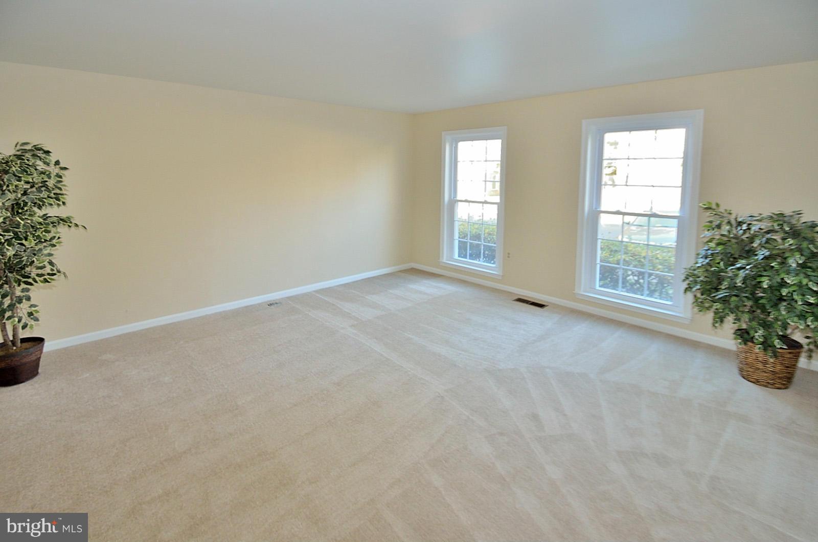CROWNLEIGH - Residential