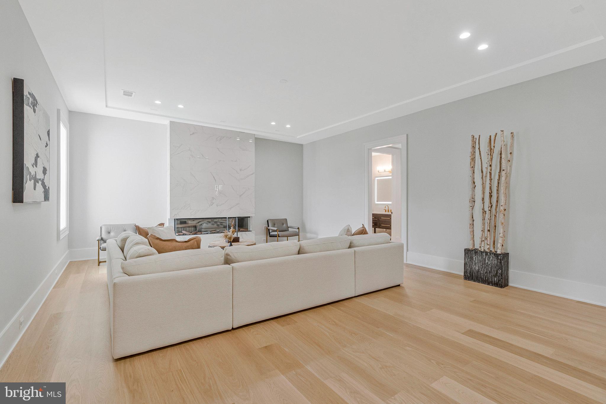 BROYHILL LANGLEY ESTATES - Residential