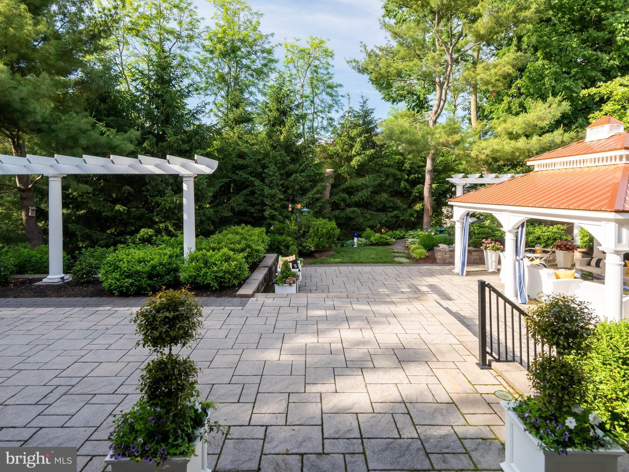 VALLEY FORGE WOODS - Residential