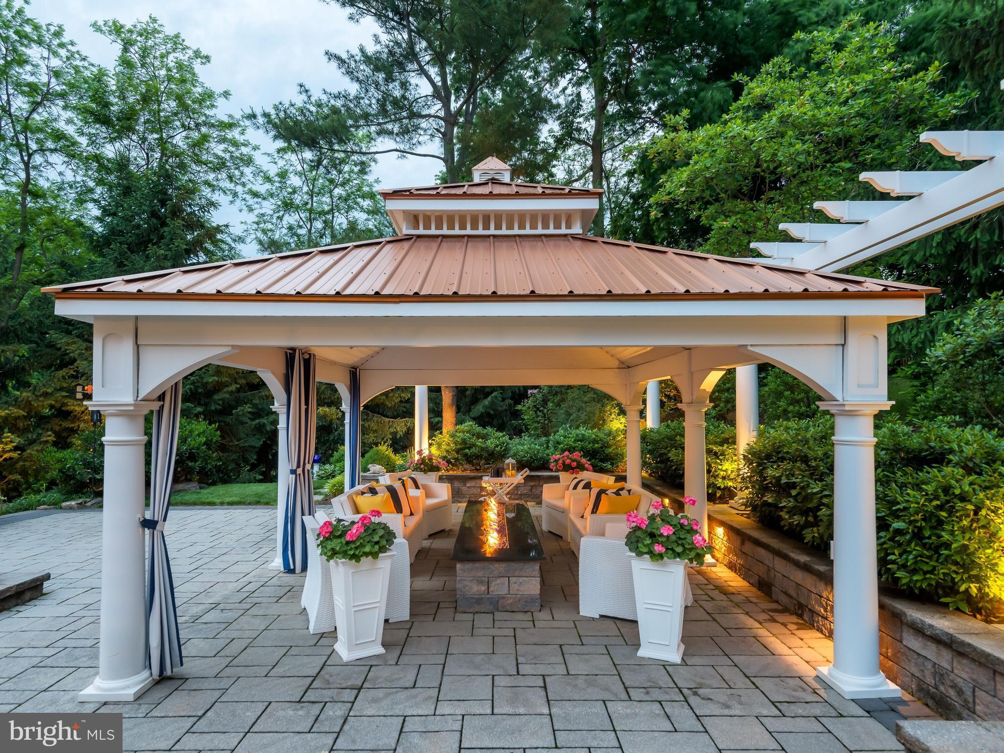 VALLEY FORGE WOODS - Residential