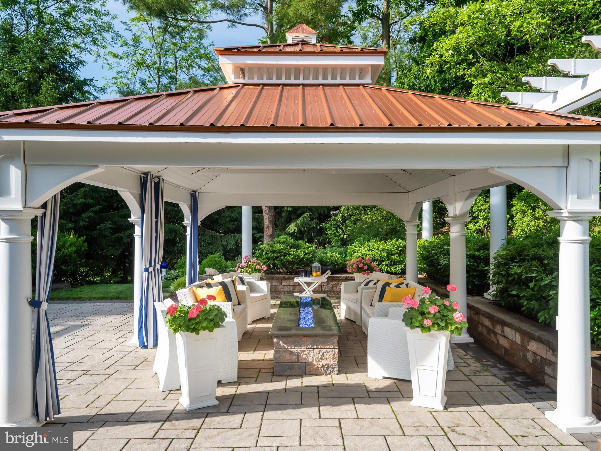 VALLEY FORGE WOODS - Residential