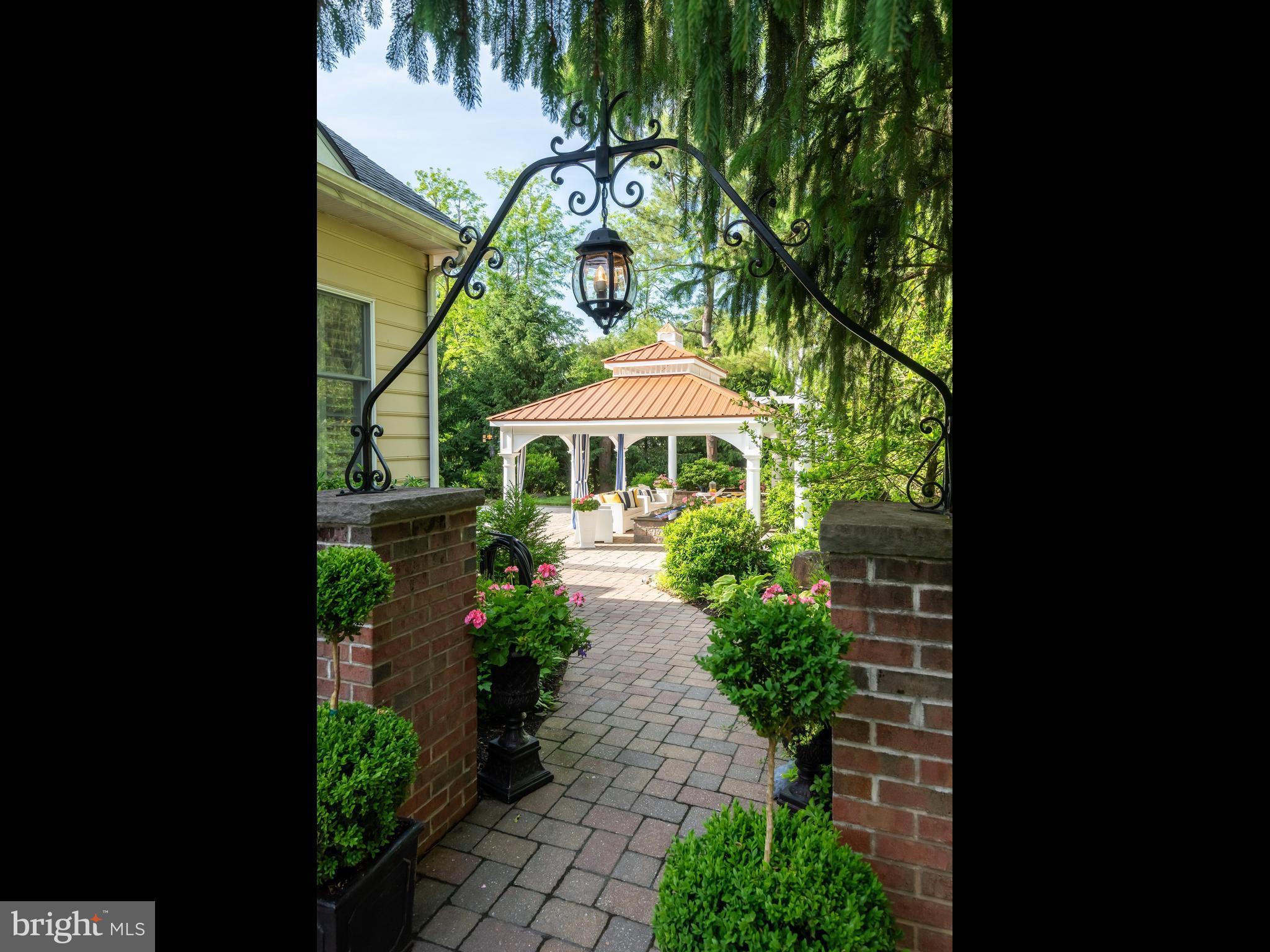 VALLEY FORGE WOODS - Residential