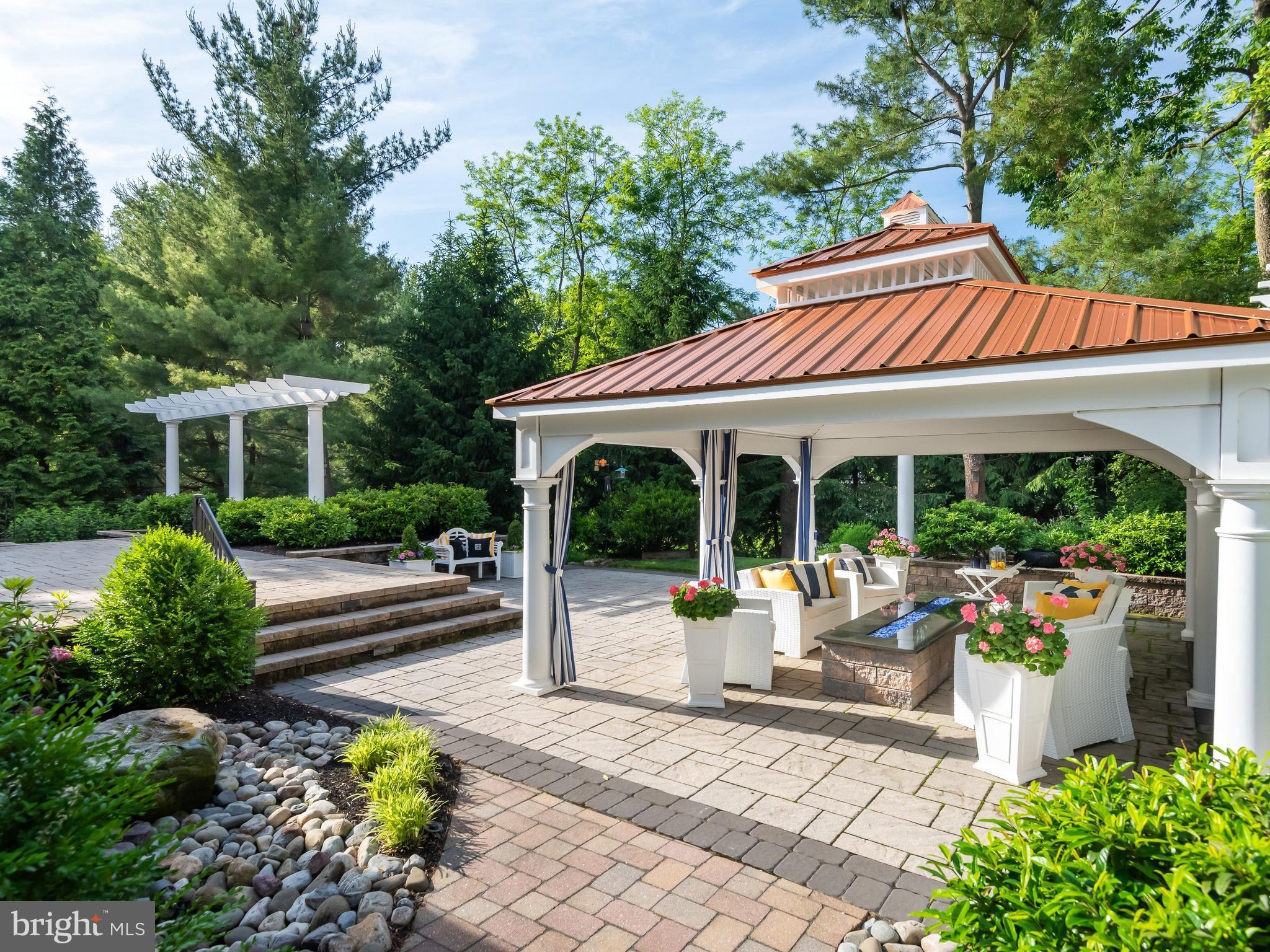 VALLEY FORGE WOODS - Residential
