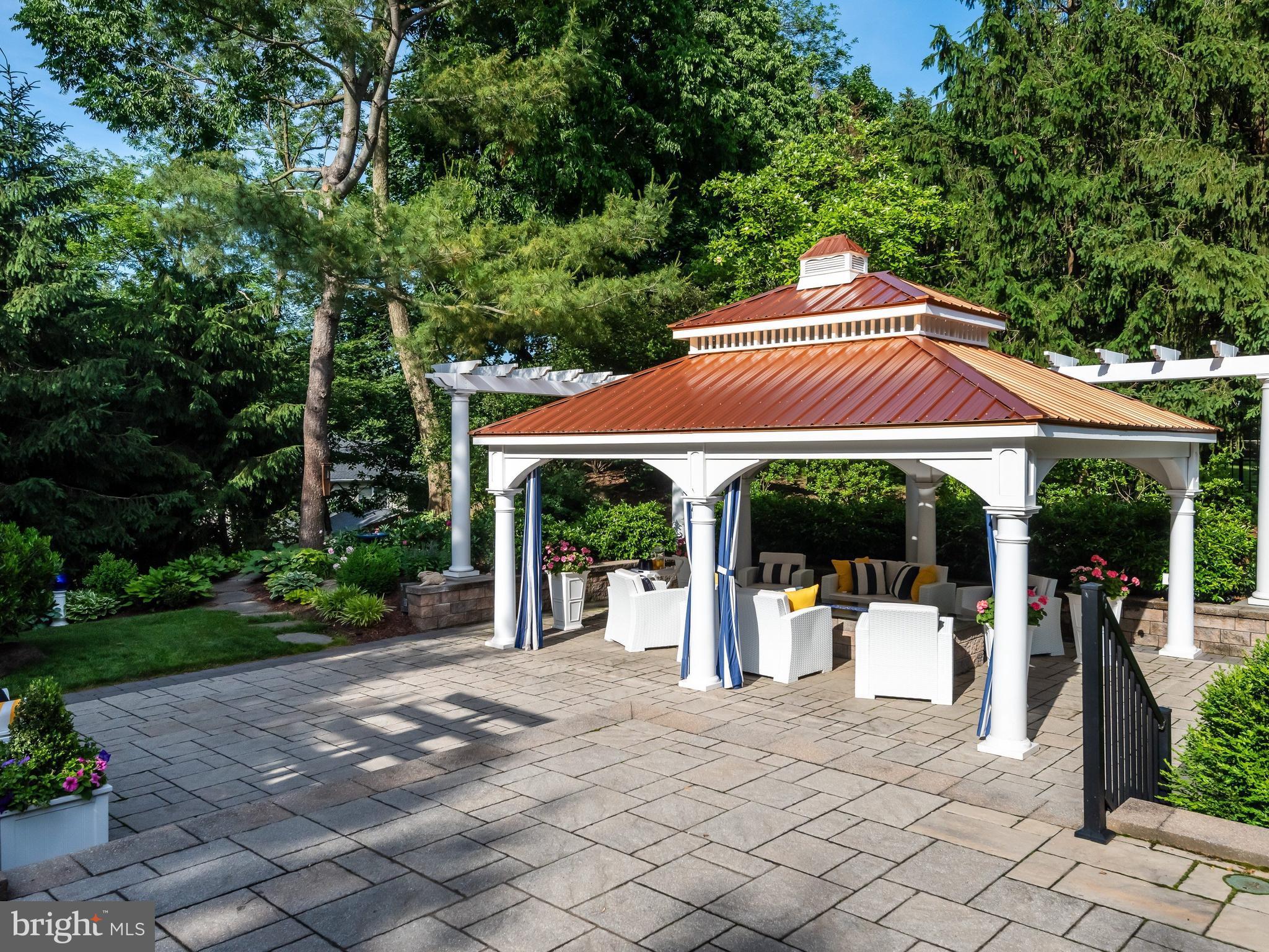 VALLEY FORGE WOODS - Residential