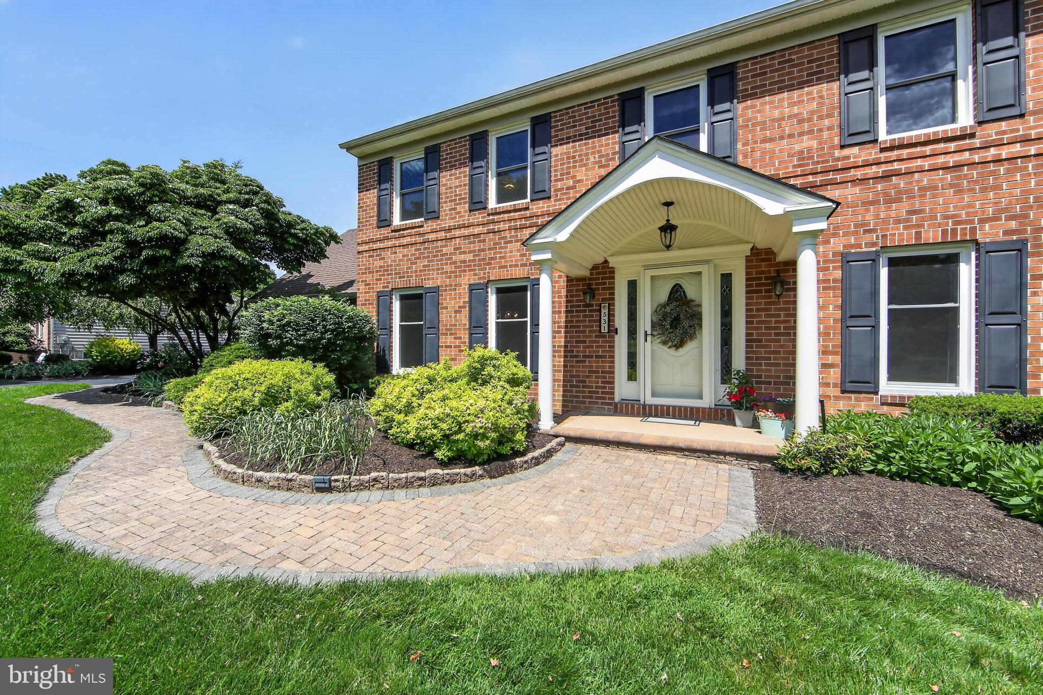 BOW TREE - Residential