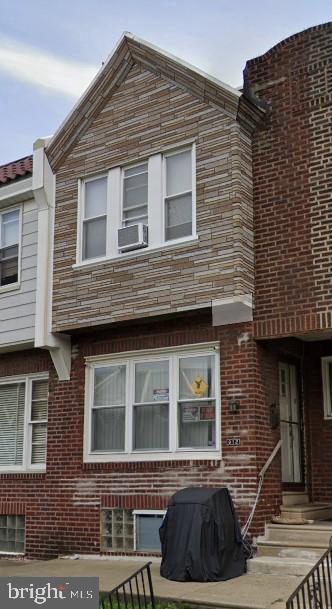 LAWNCREST - Residential
