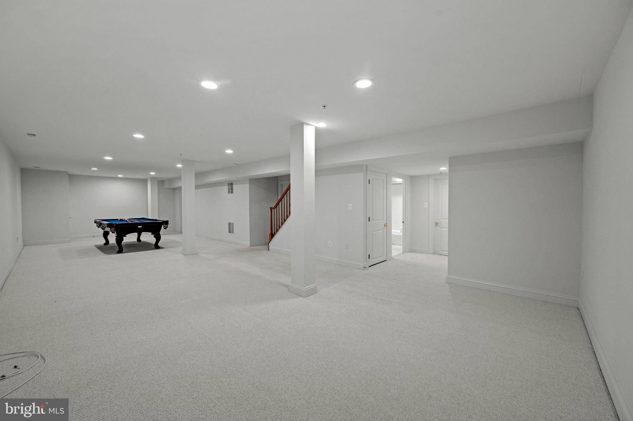 ELLICOTT HILLS - Residential