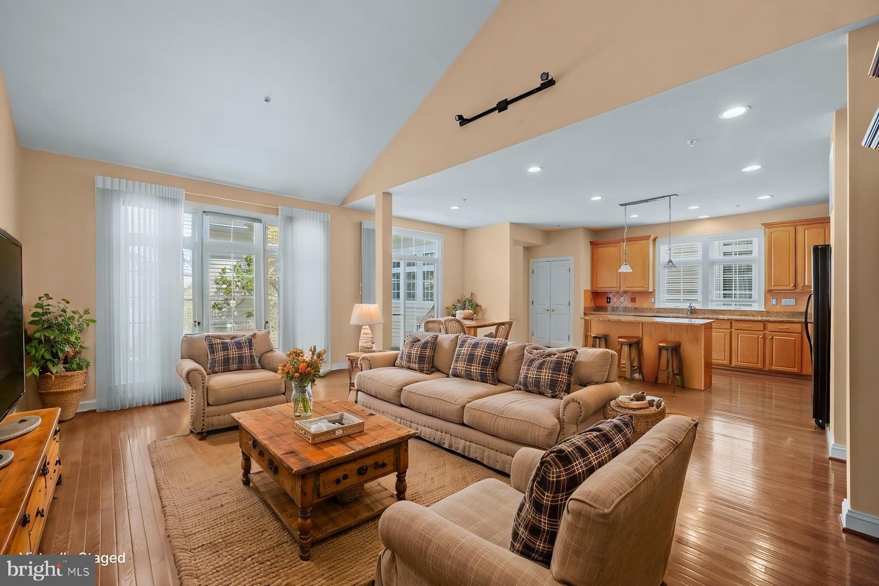 ELLICOTT HILLS - Residential