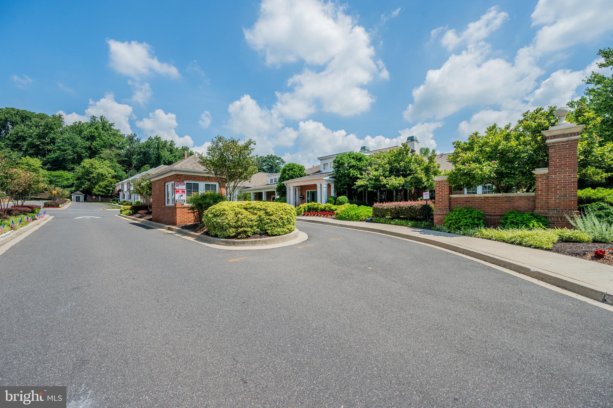 ELLICOTT HILLS - Residential