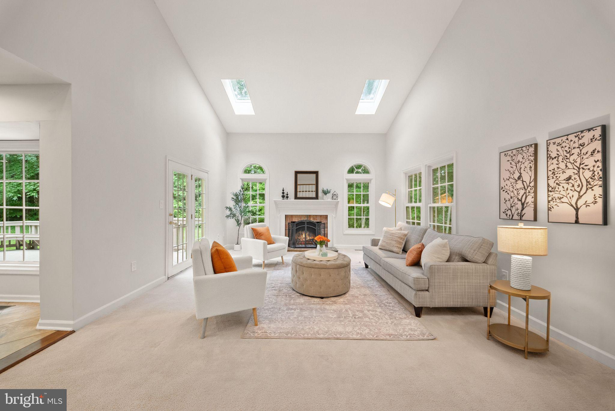 CROSSPOINTE - Residential