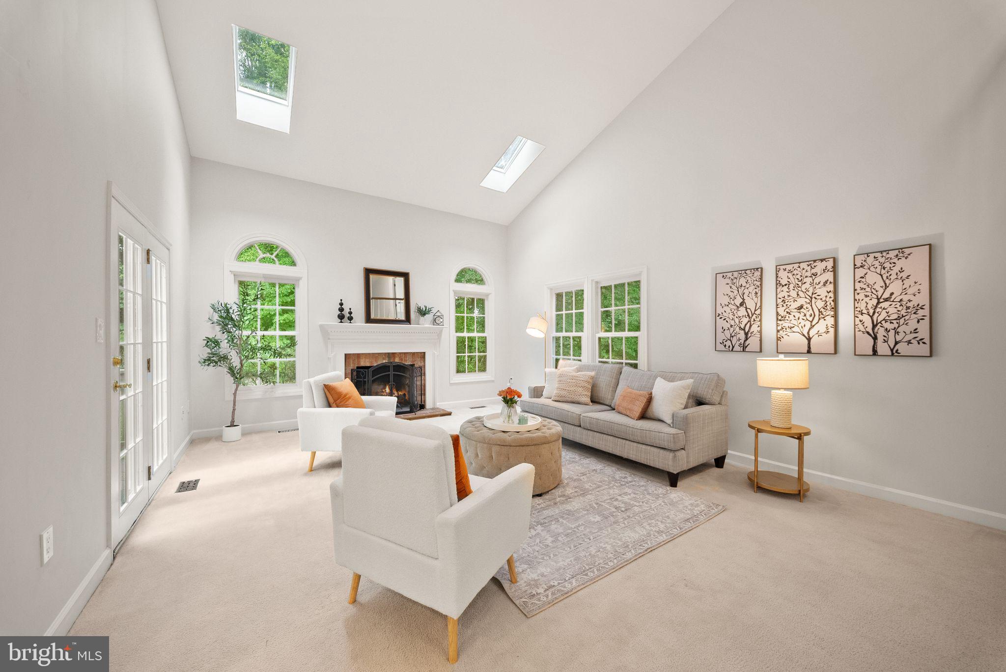 CROSSPOINTE - Residential