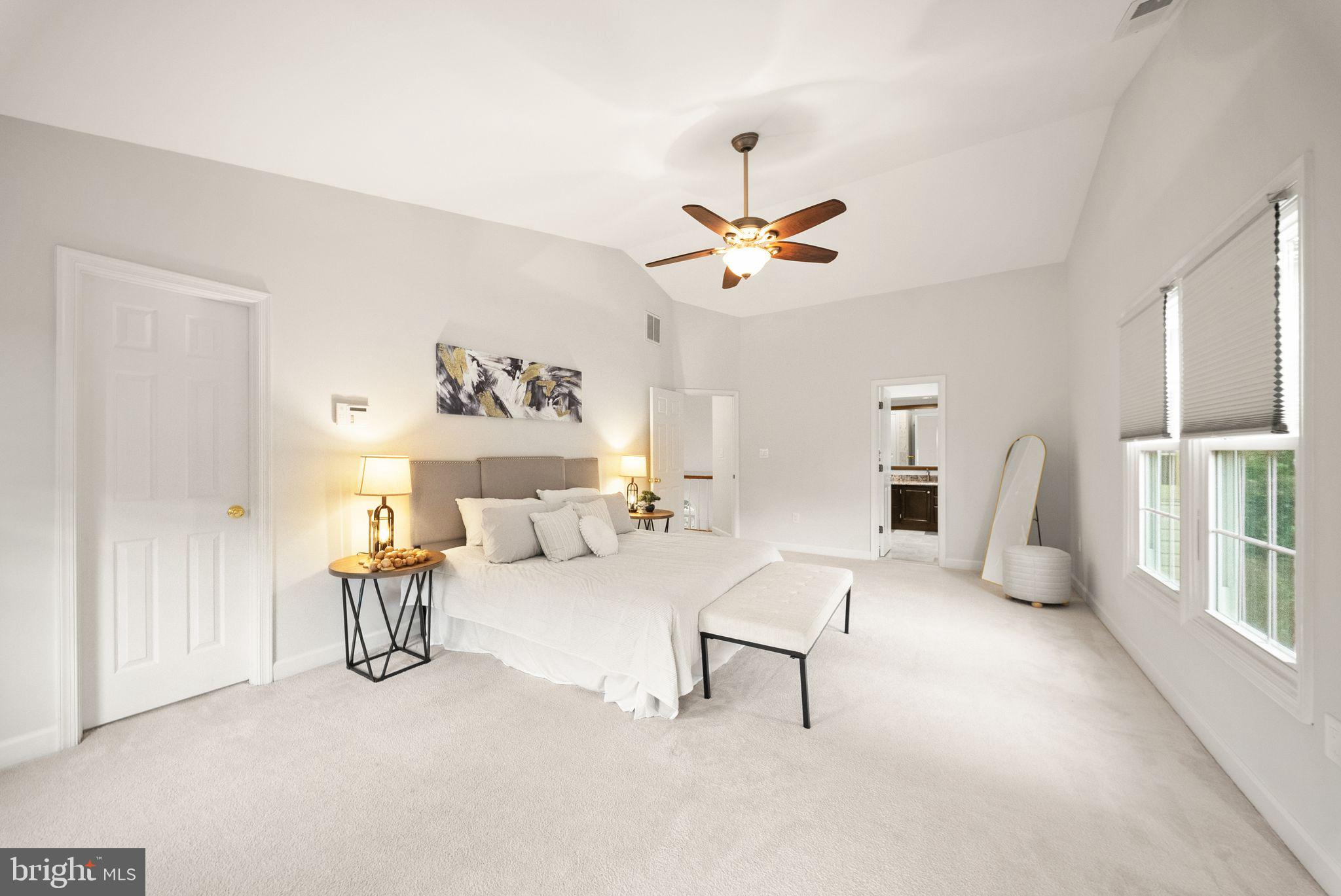 CROSSPOINTE - Residential