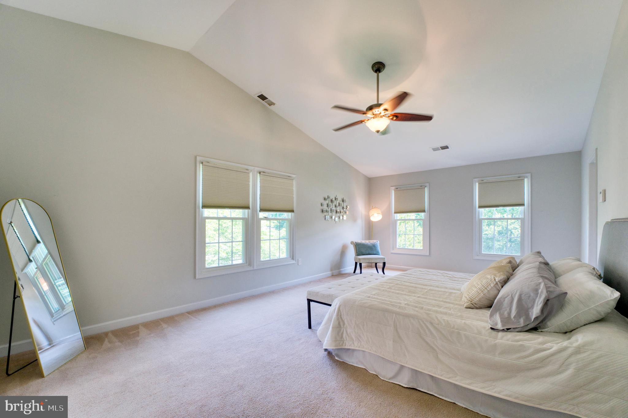 CROSSPOINTE - Residential