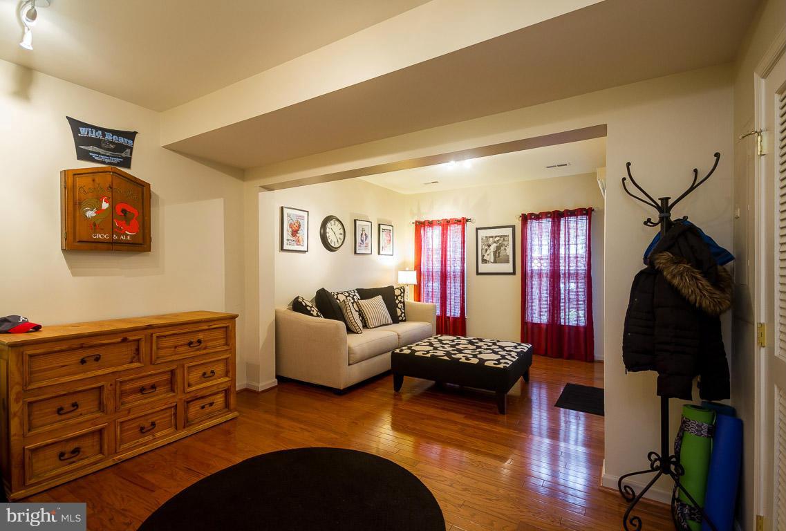 CAMERON STATION - Residential