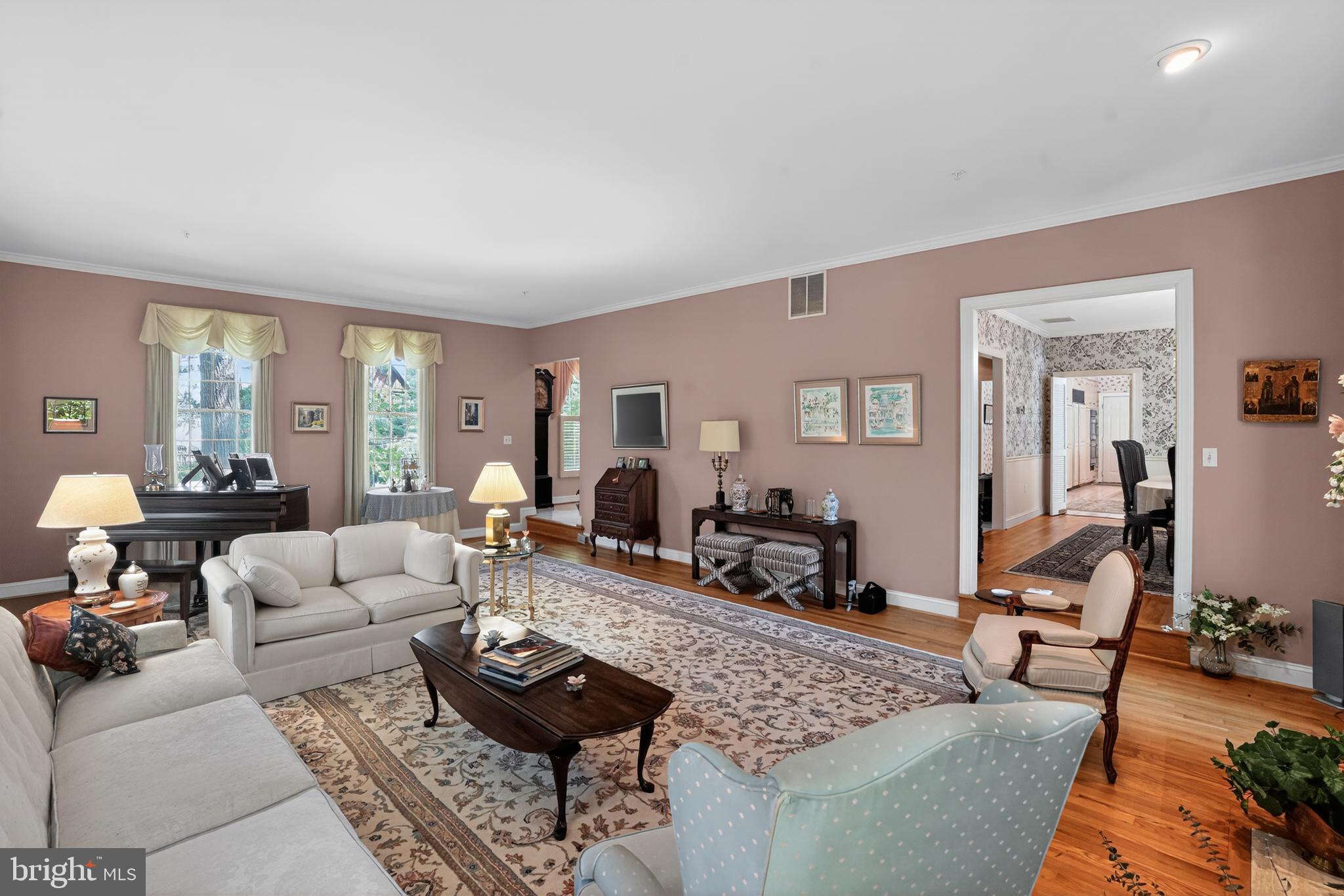COLLEGE HEIGHTS - Residential