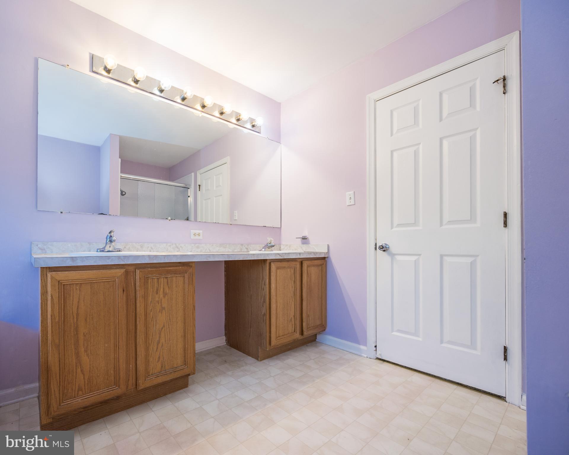 OAKWOOD - Residential