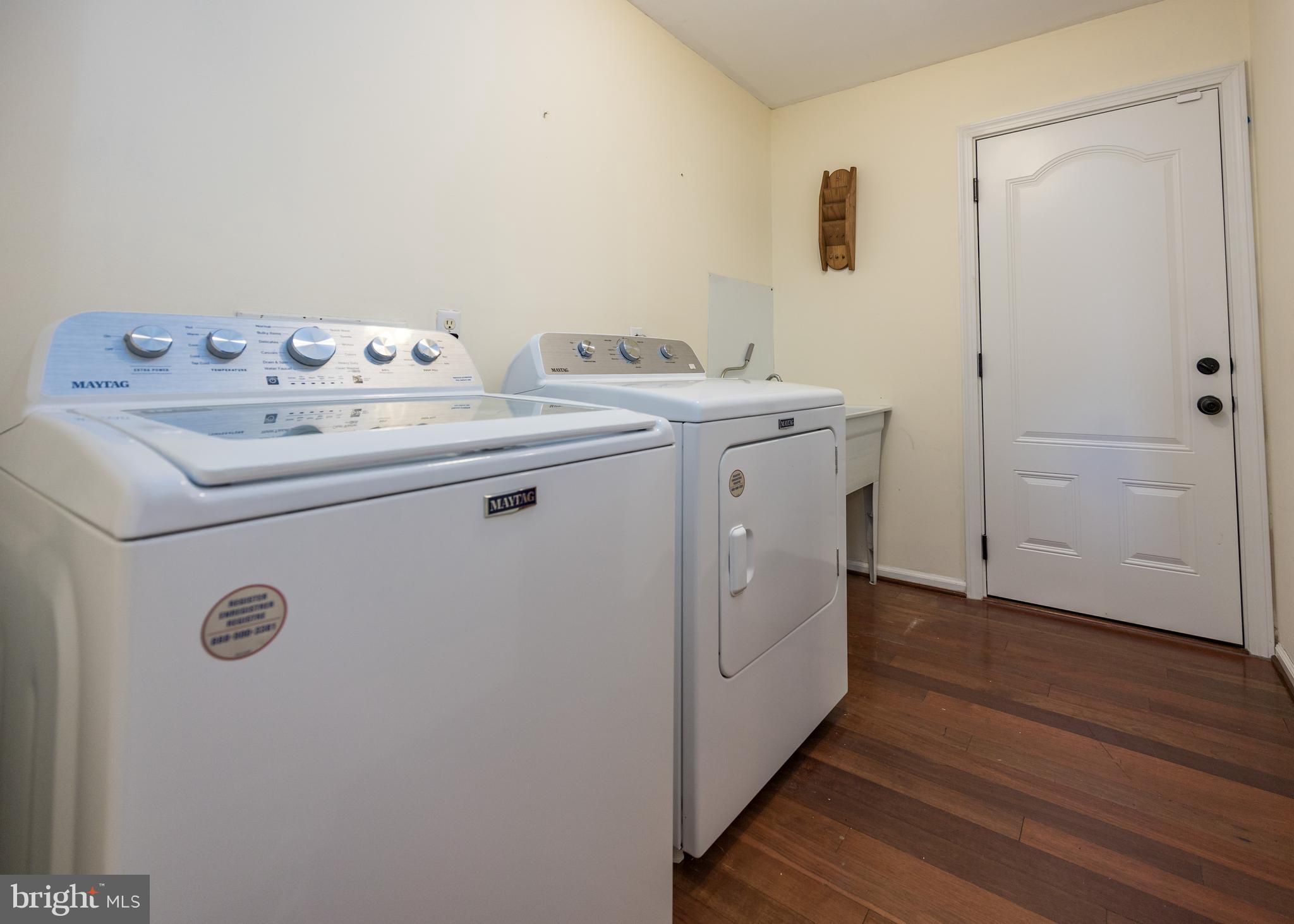 OAKWOOD - Residential