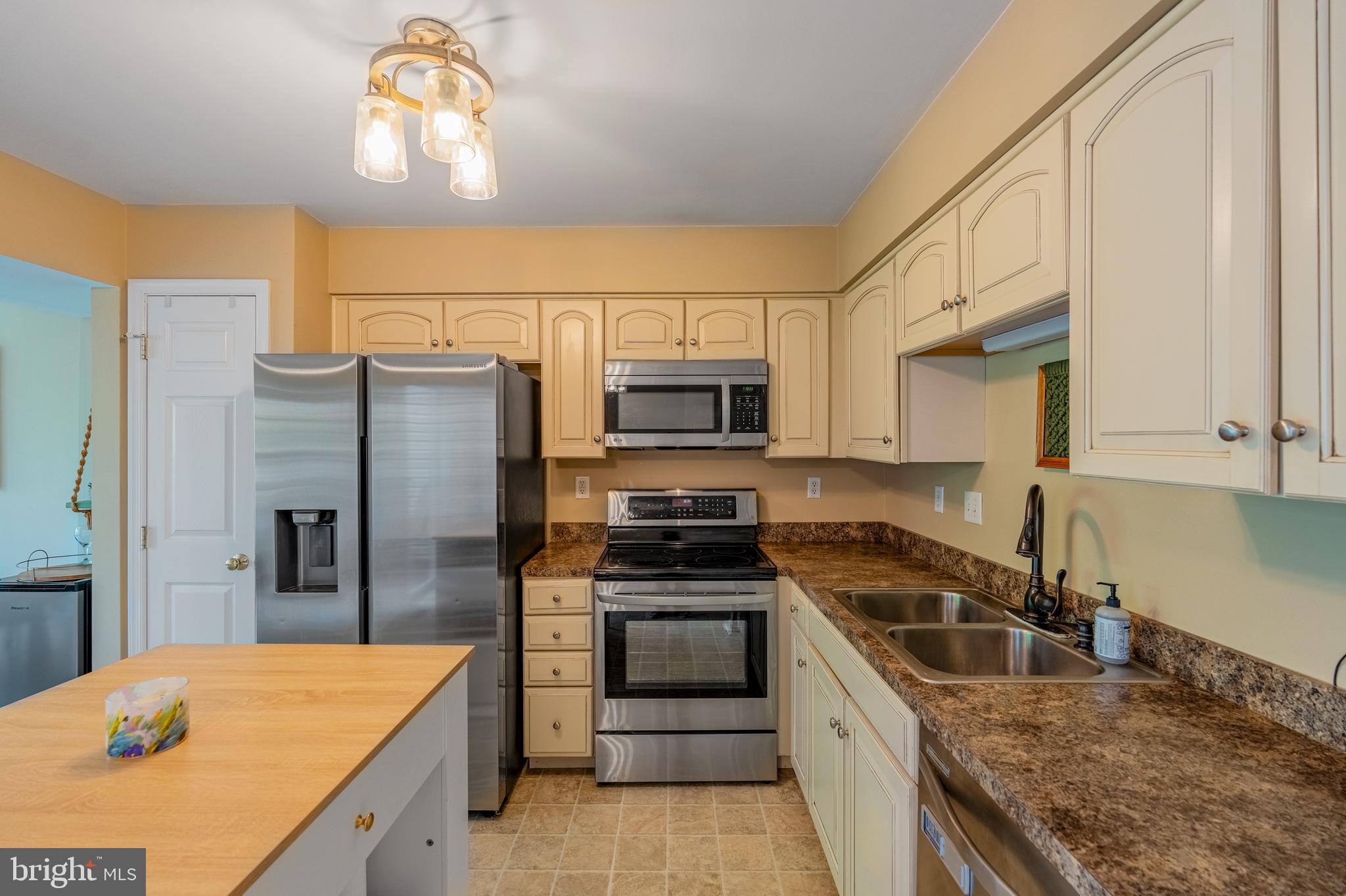 BEAVER RUN VIL - Residential