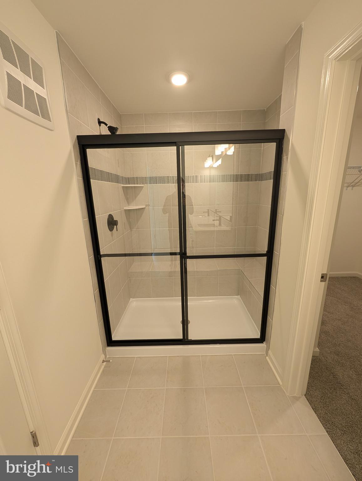 PADDOCK POINTE - Residential Lease