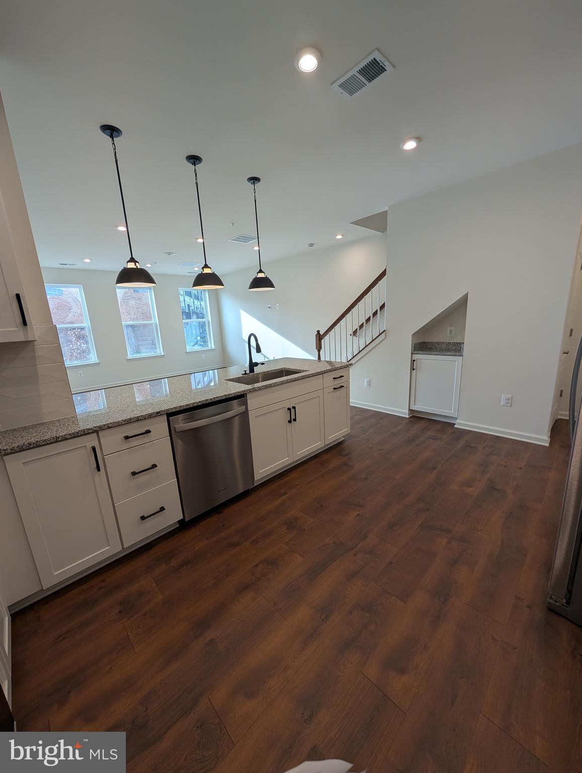 PADDOCK POINTE - Residential Lease