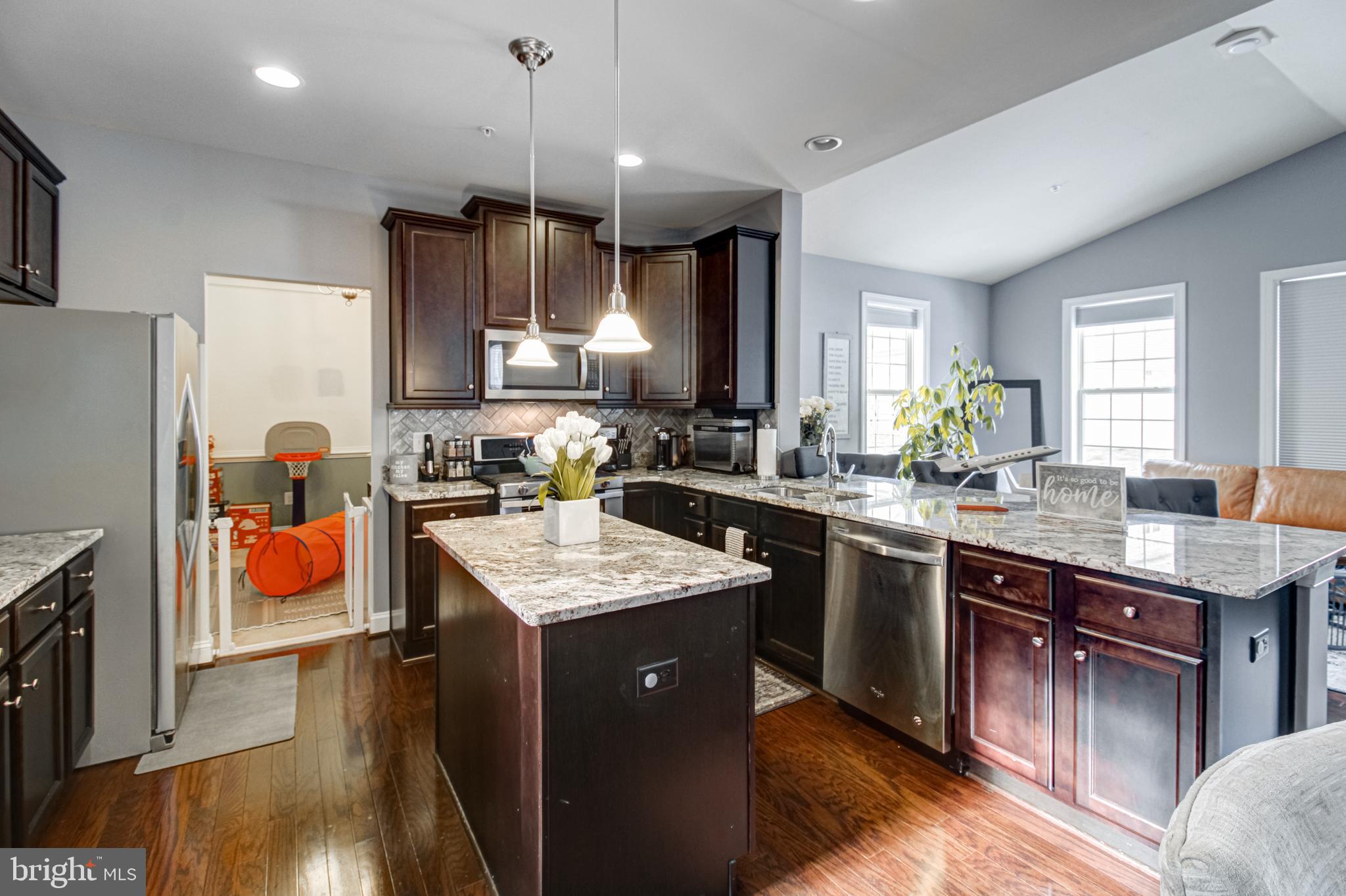 MARSHALL GROVE ESTATES - Residential