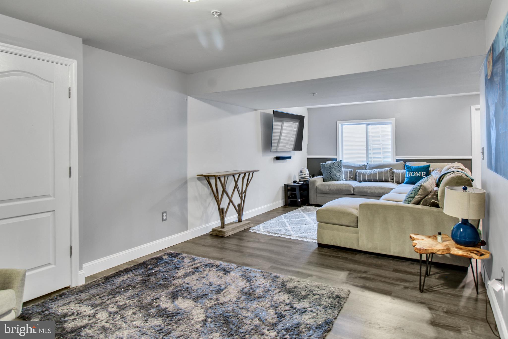 MARSHALL GROVE ESTATES - Residential