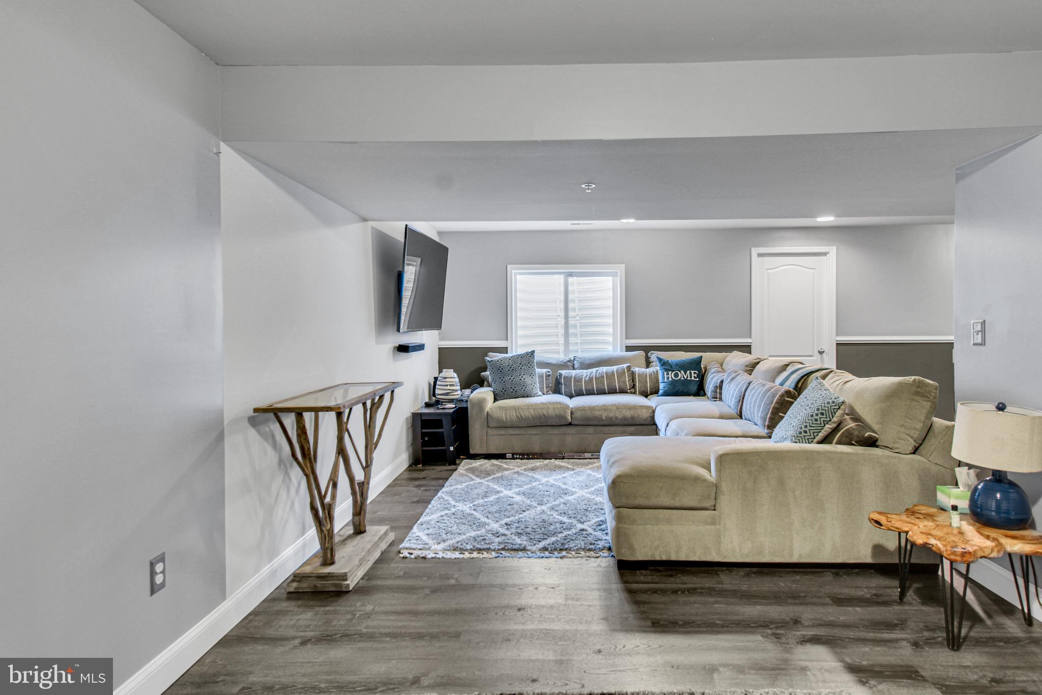 MARSHALL GROVE ESTATES - Residential