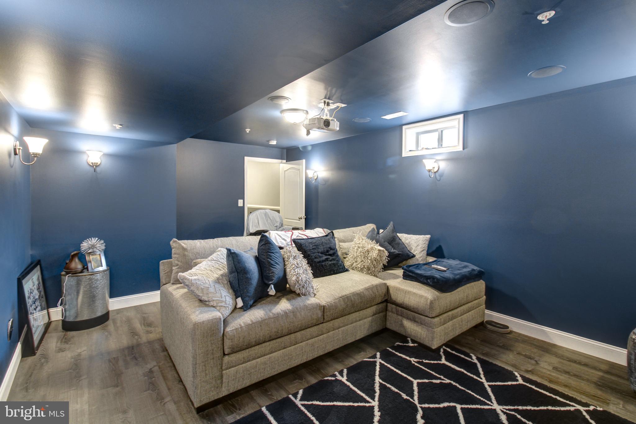 MARSHALL GROVE ESTATES - Residential