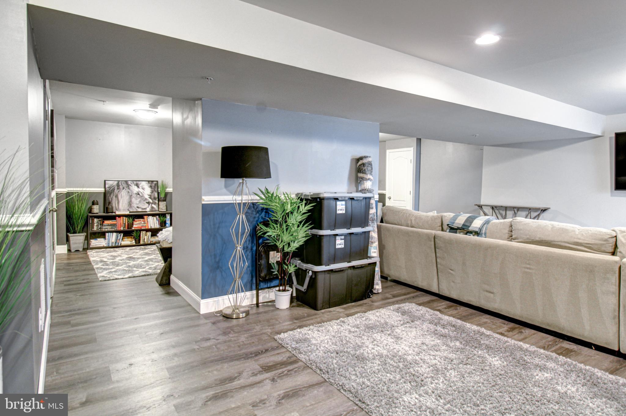 MARSHALL GROVE ESTATES - Residential