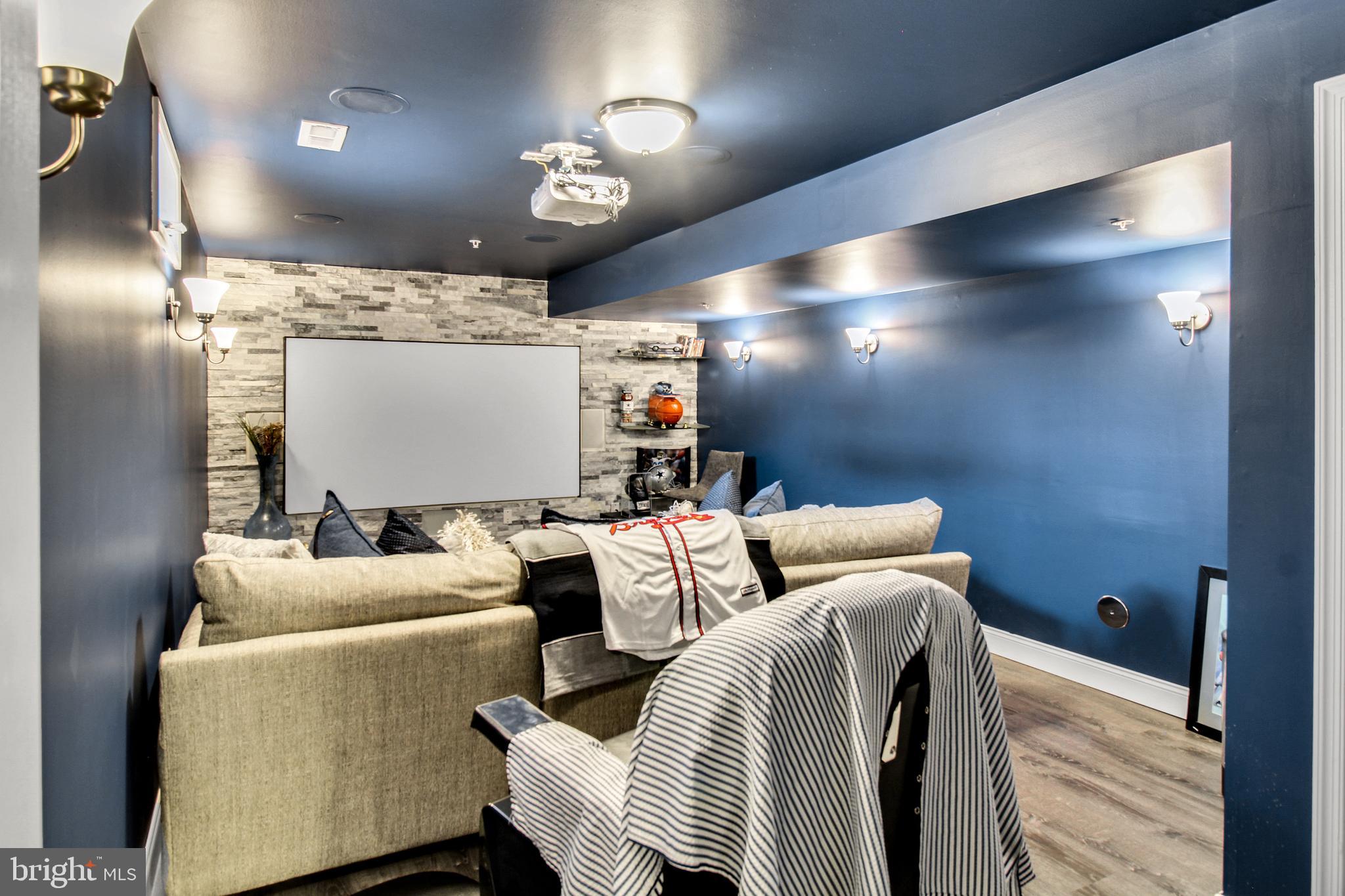 MARSHALL GROVE ESTATES - Residential