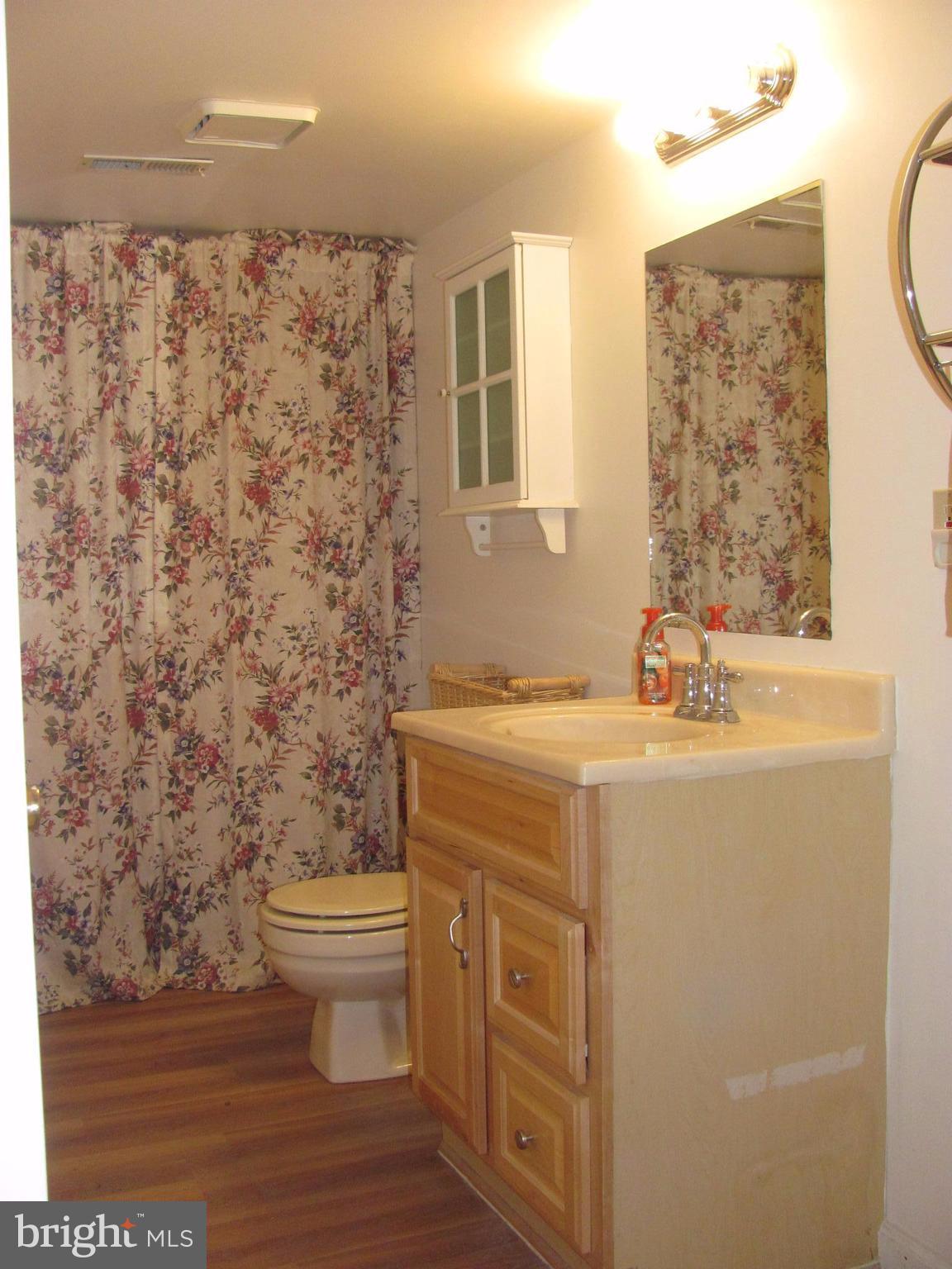 SHERATON HILLS EAST - Residential