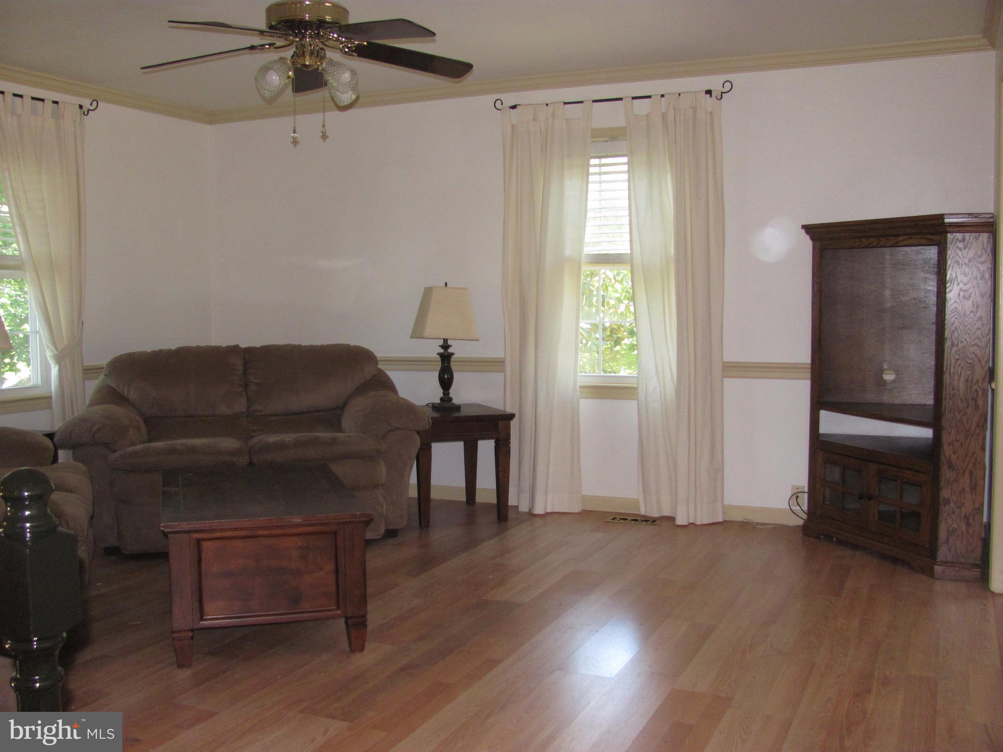 SHERATON HILLS EAST - Residential
