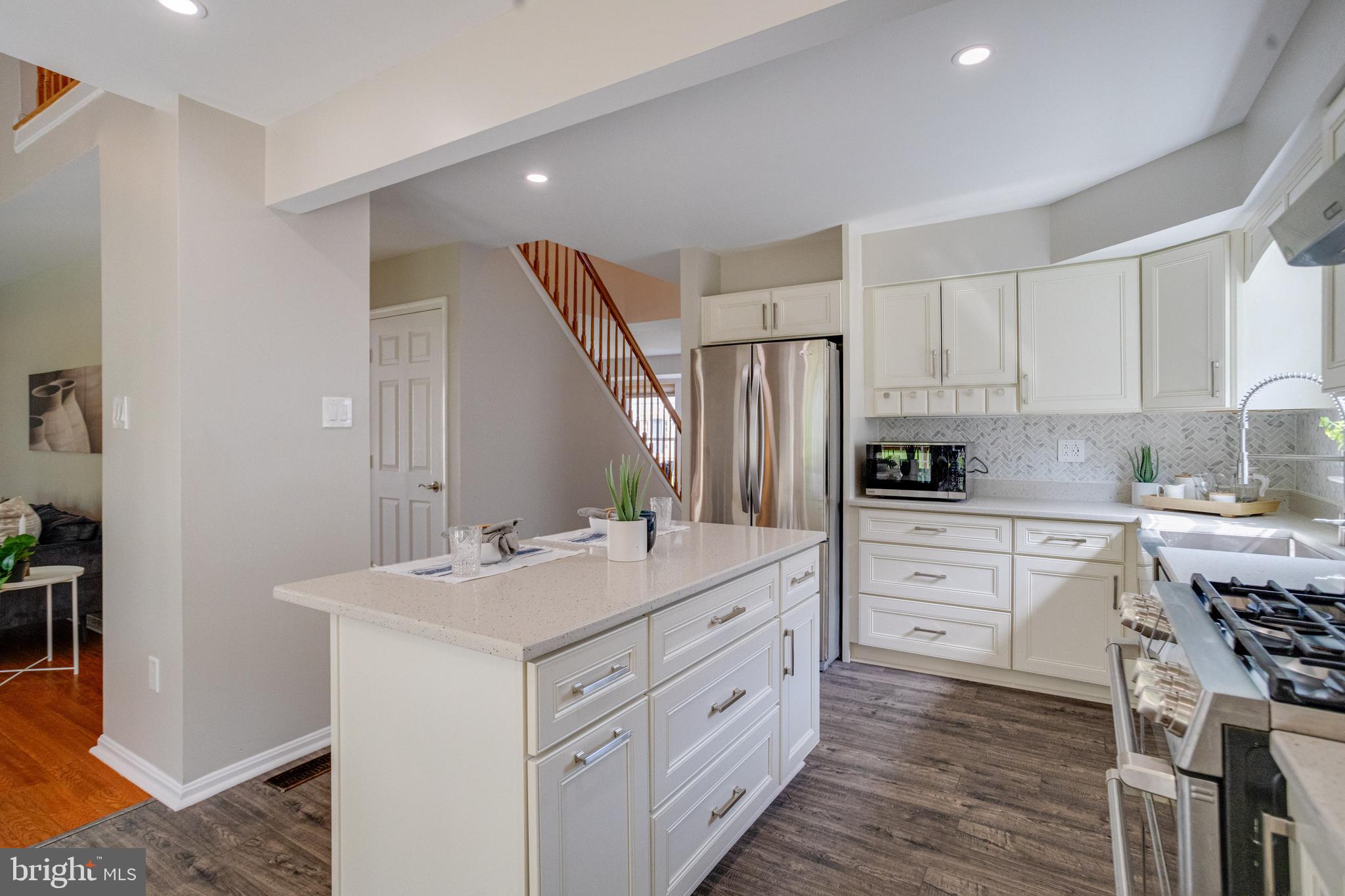 OAKRIDGE - Residential