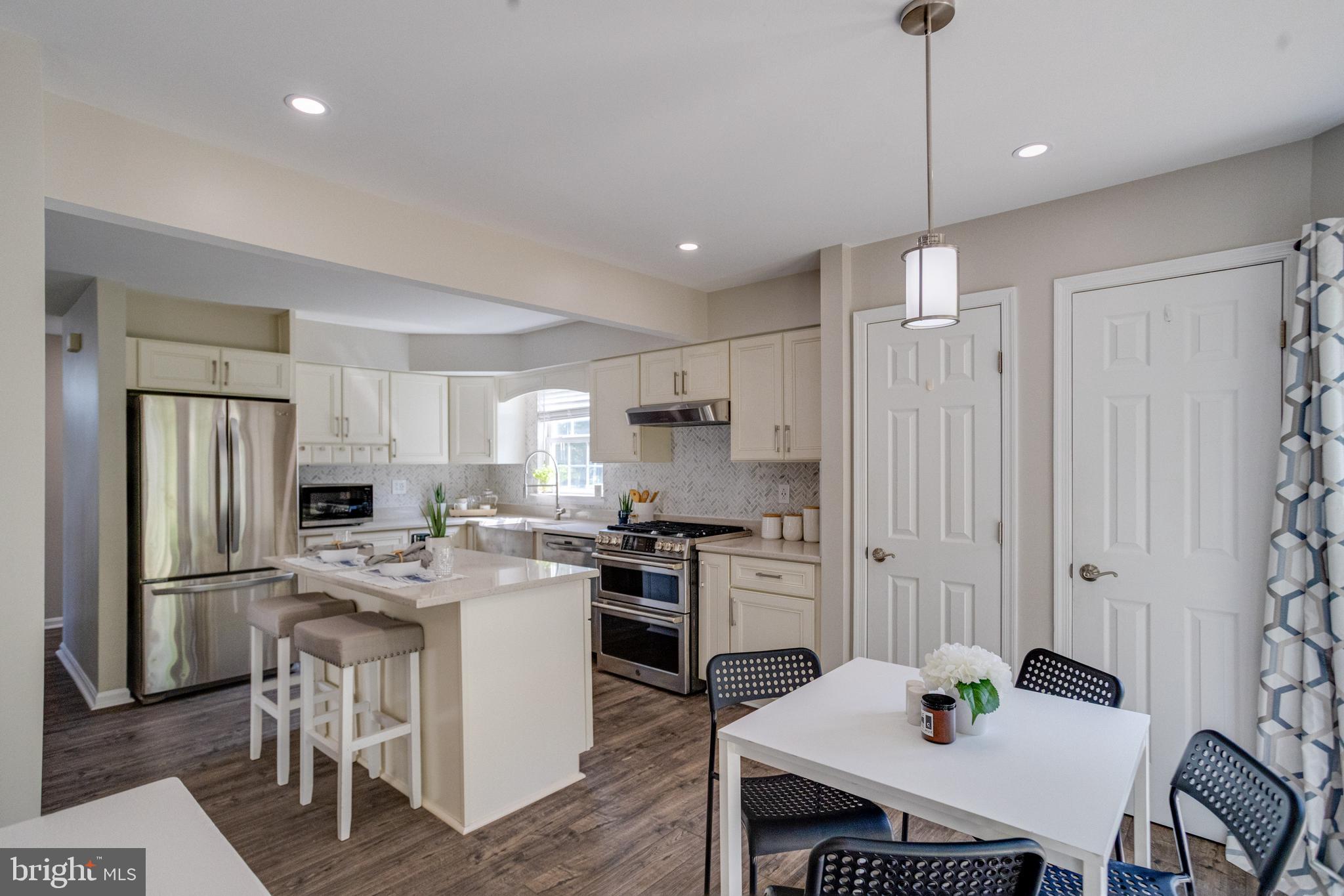 OAKRIDGE - Residential