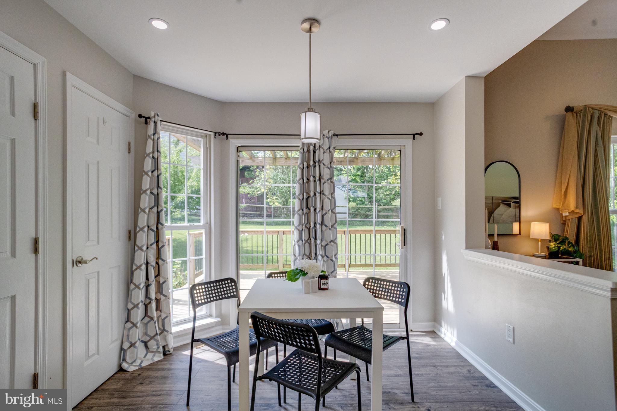 OAKRIDGE - Residential