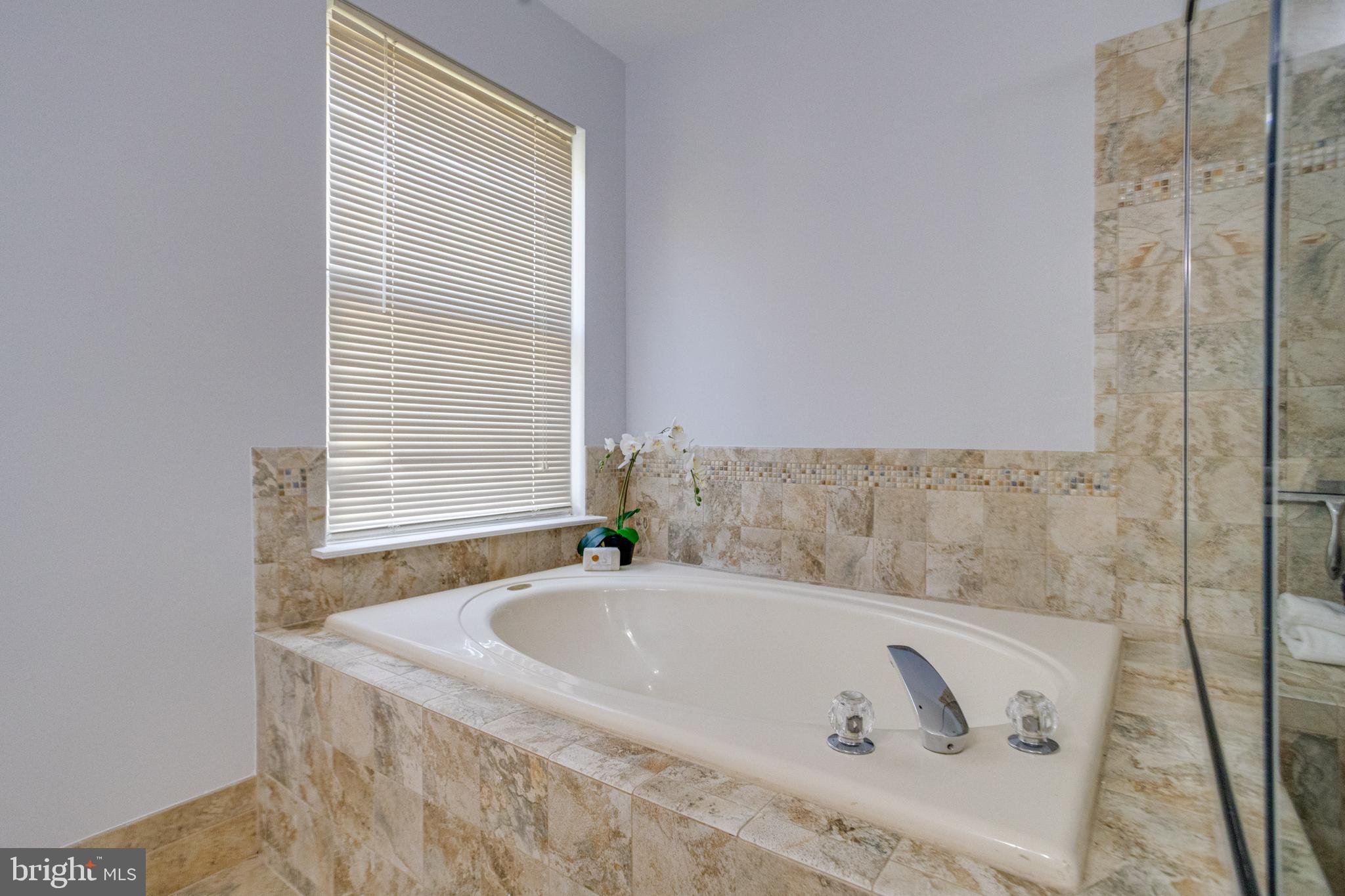 OAKRIDGE - Residential