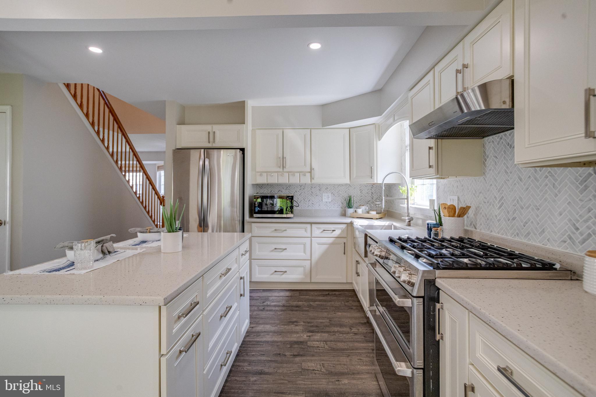 OAKRIDGE - Residential