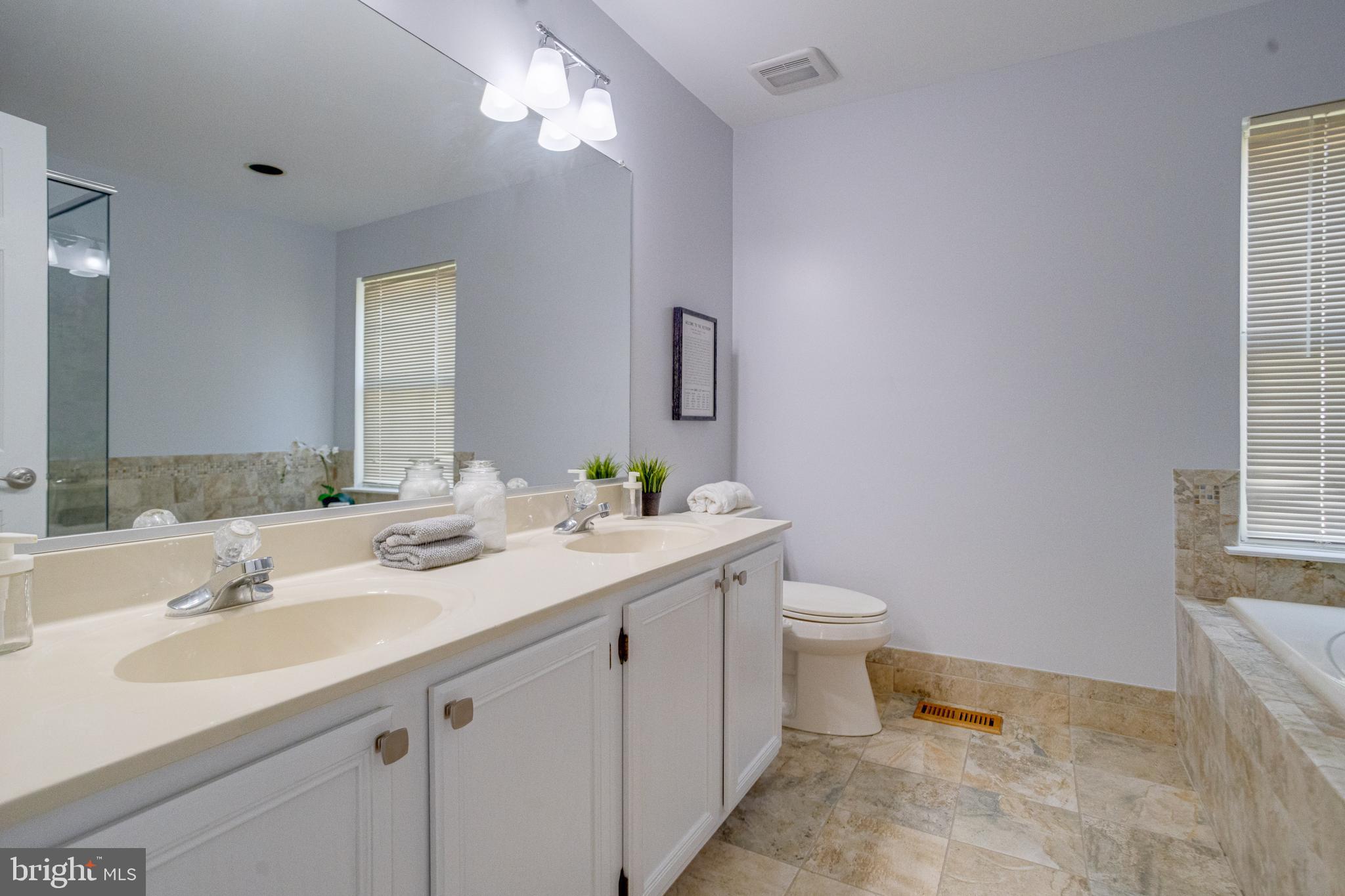 OAKRIDGE - Residential