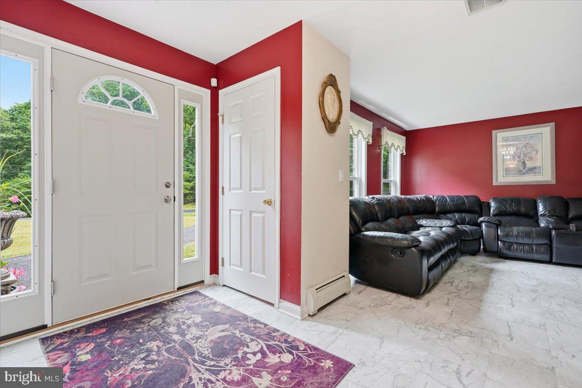 COUNTRY WOODS ESTATE - Residential