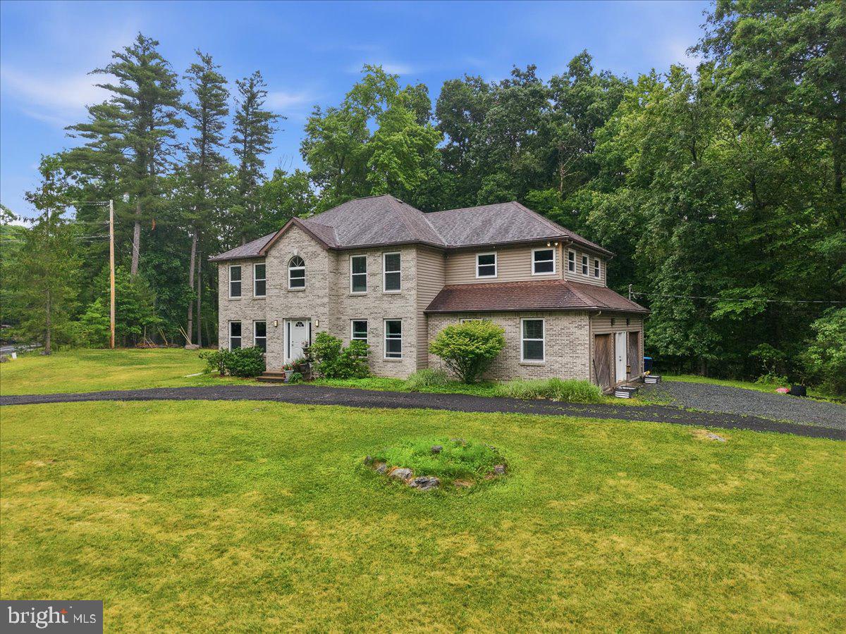 COUNTRY WOODS ESTATE - Residential